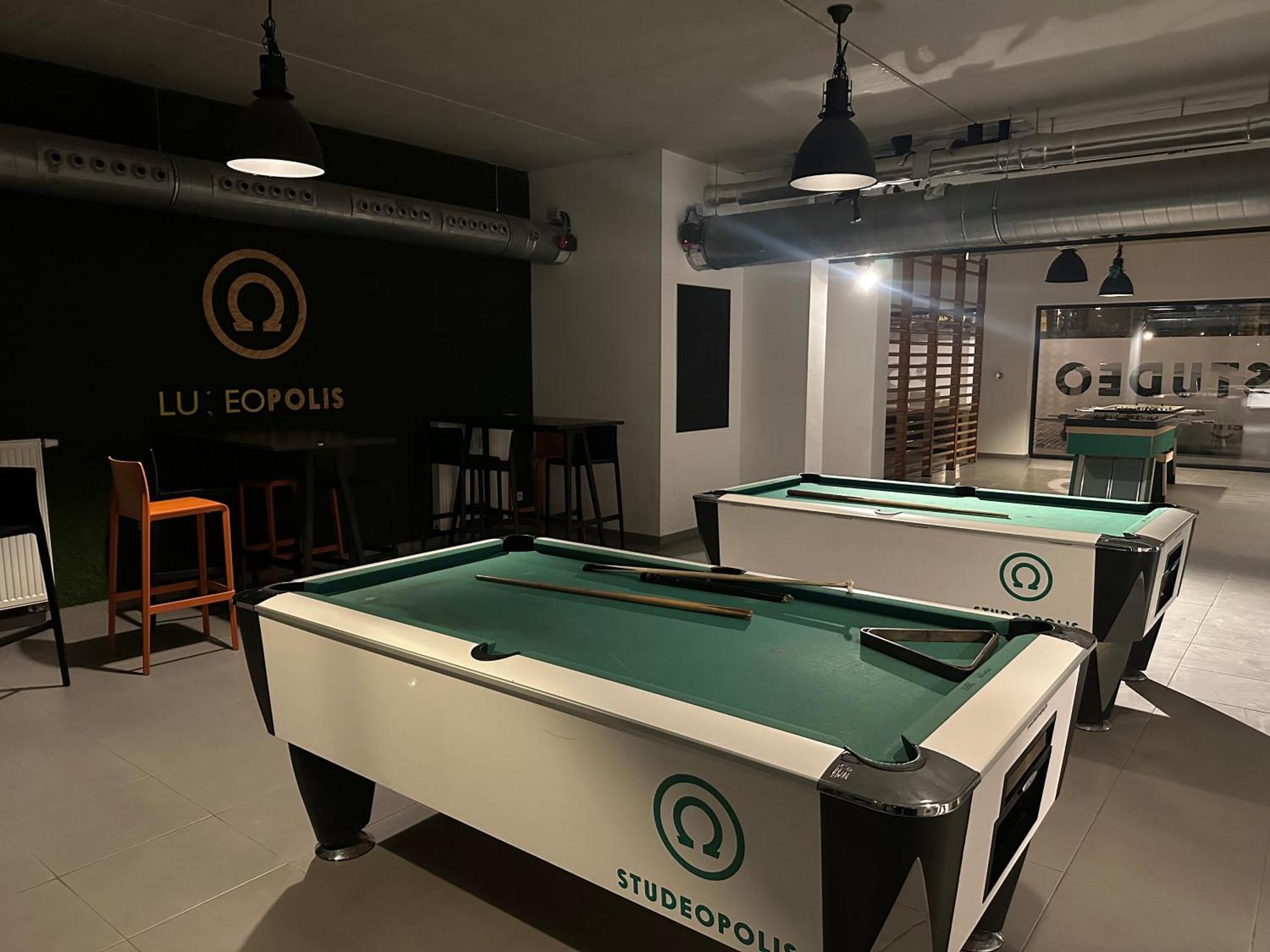 Furnished 2 Bedroom In Center Brussels