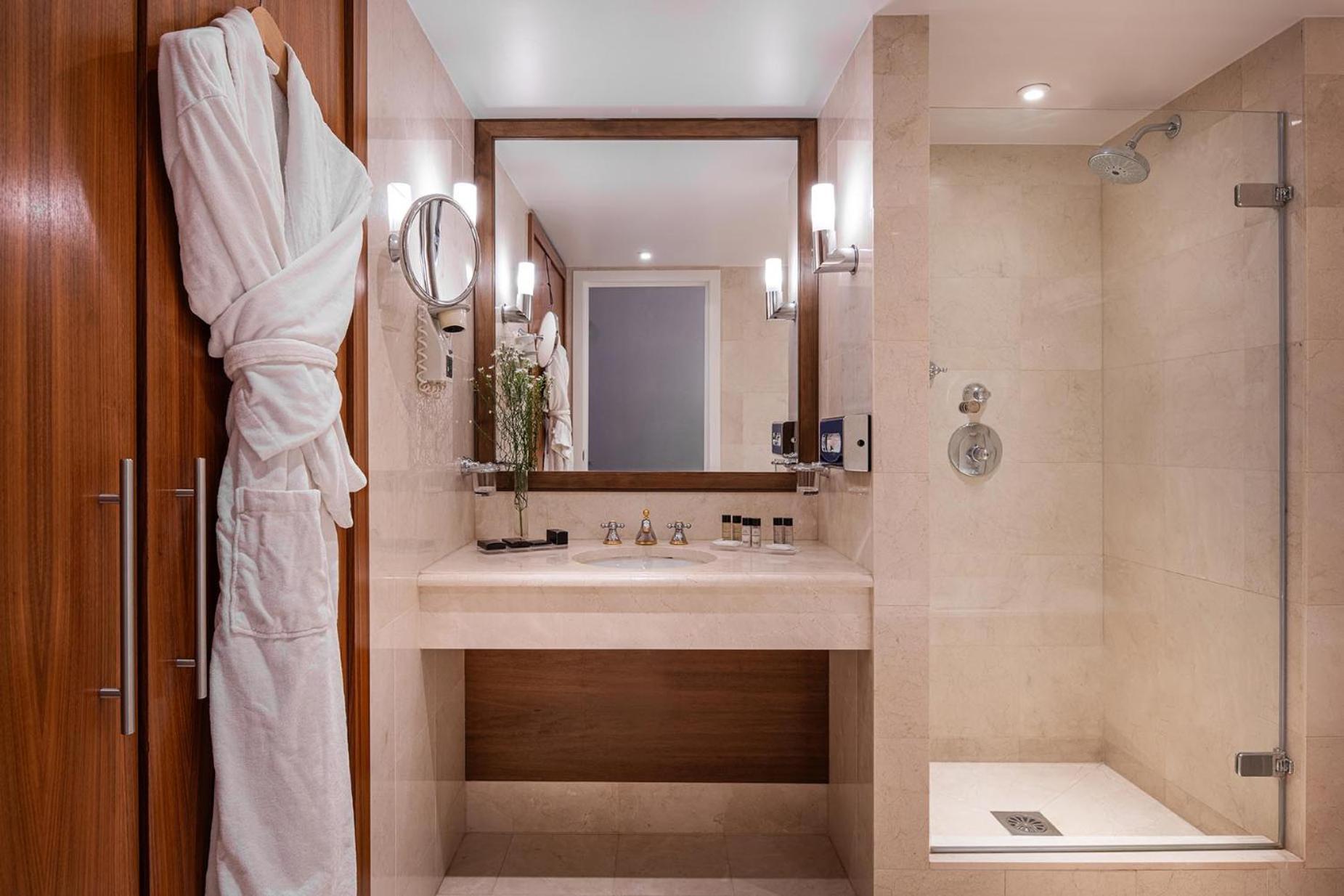 Warwick Grand-place Hotel