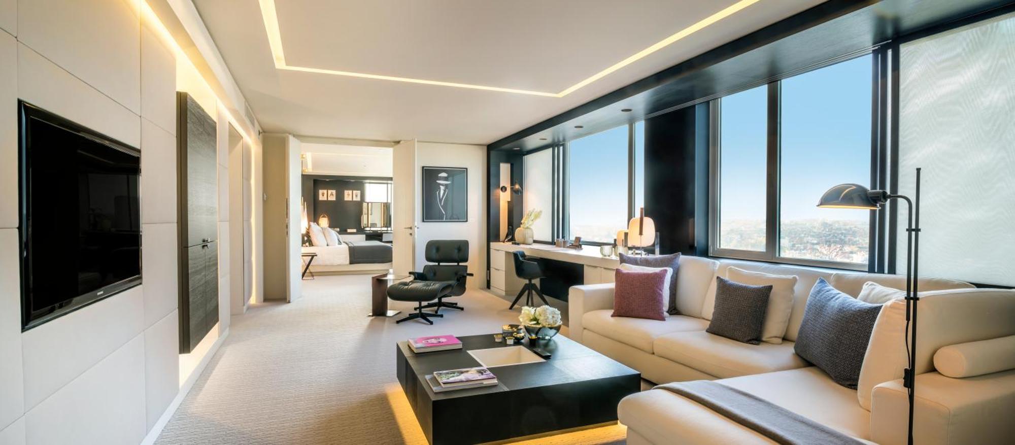 Hotel The
