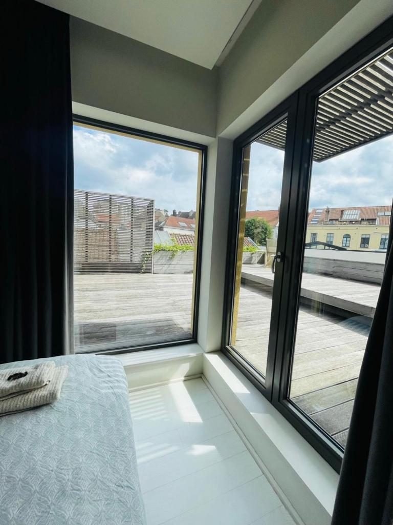 Down Town Penthouse With Private Parking Apartment *