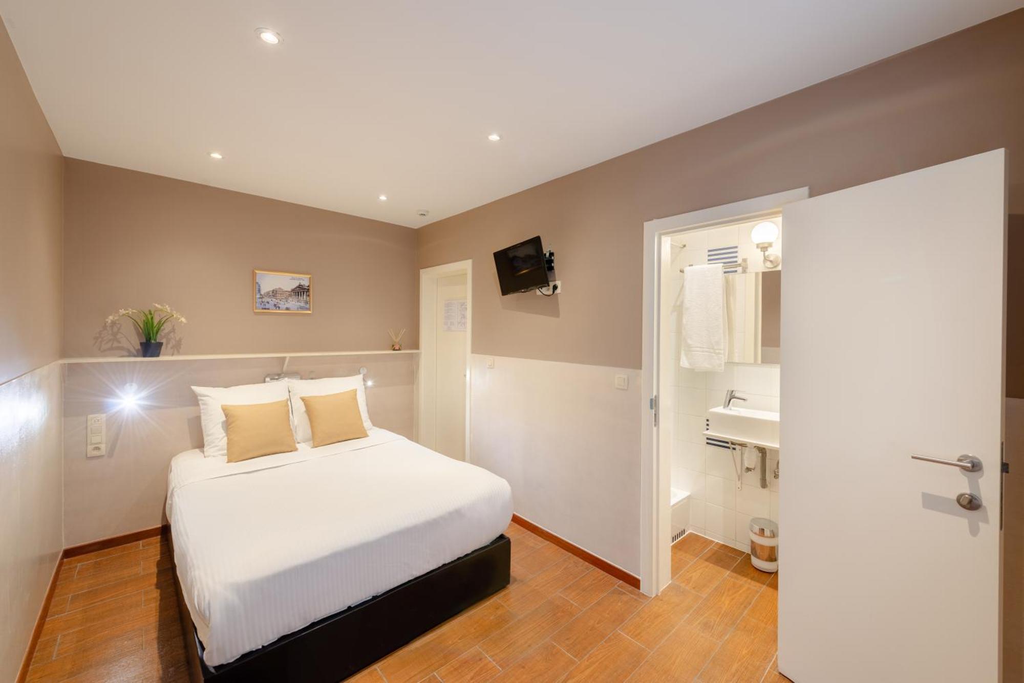Hotel Barry 2*