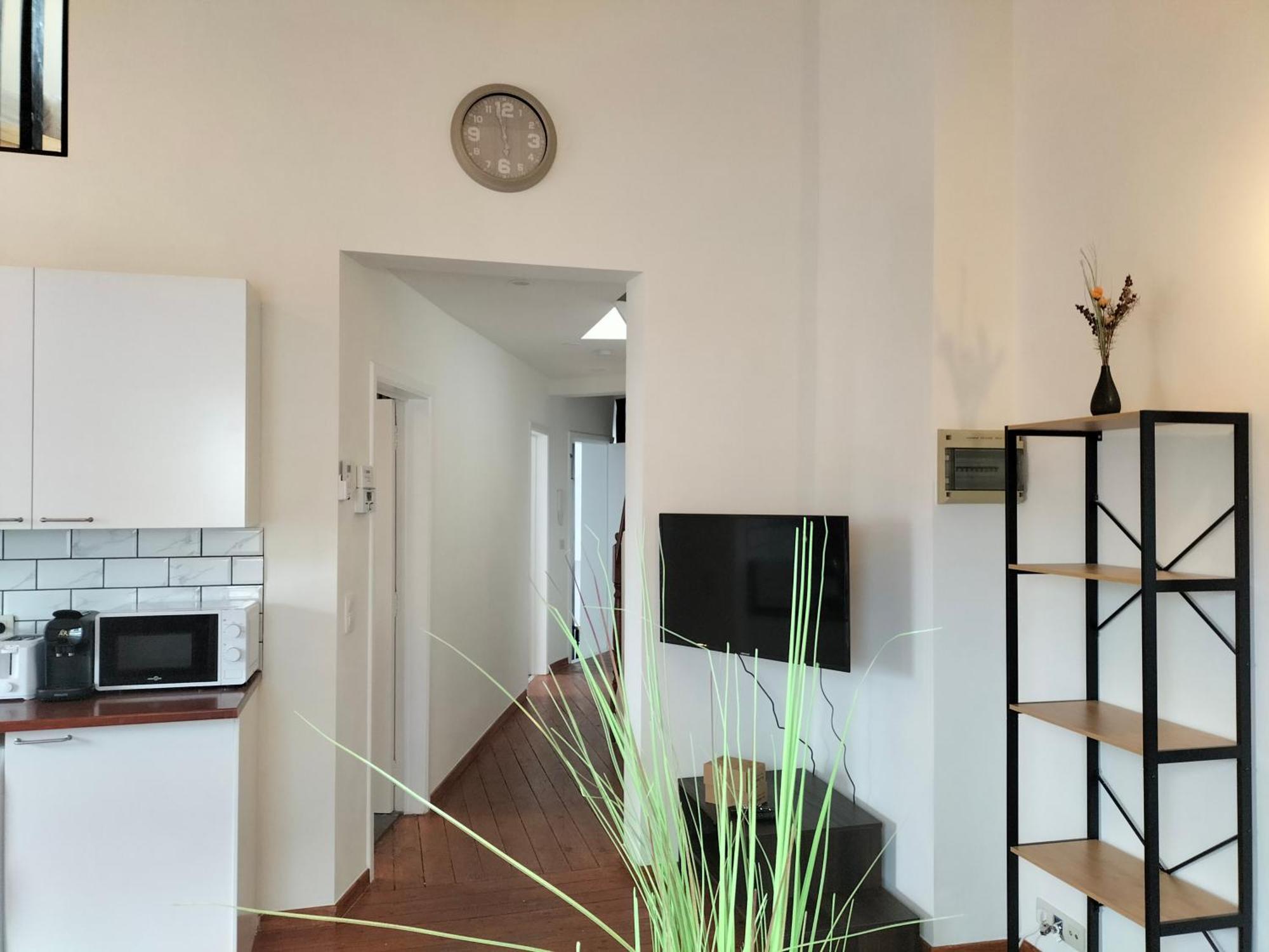 New Cozy In Porte De Hal Apartment Brussels