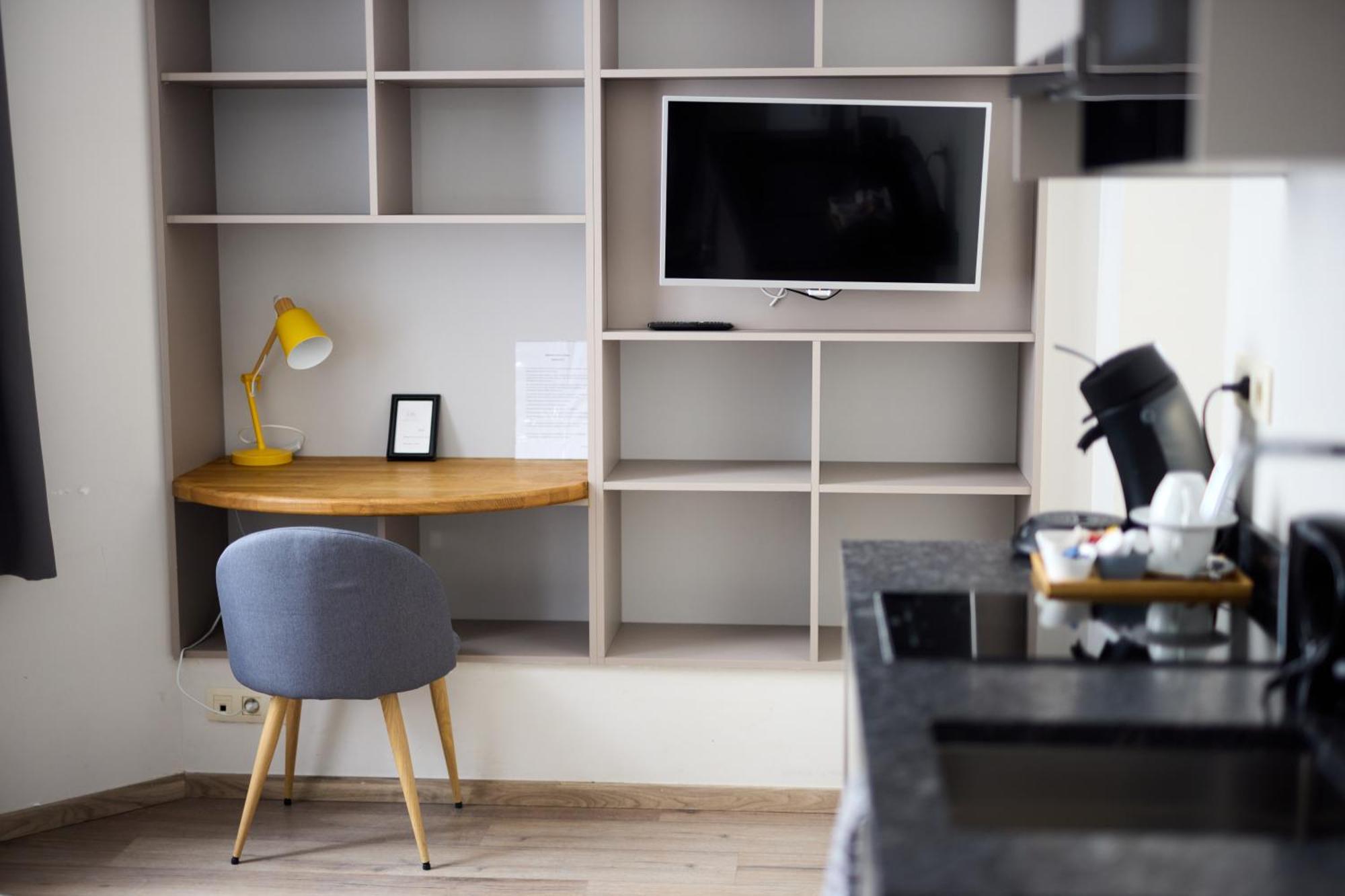 Schuman Luxe Apartment *