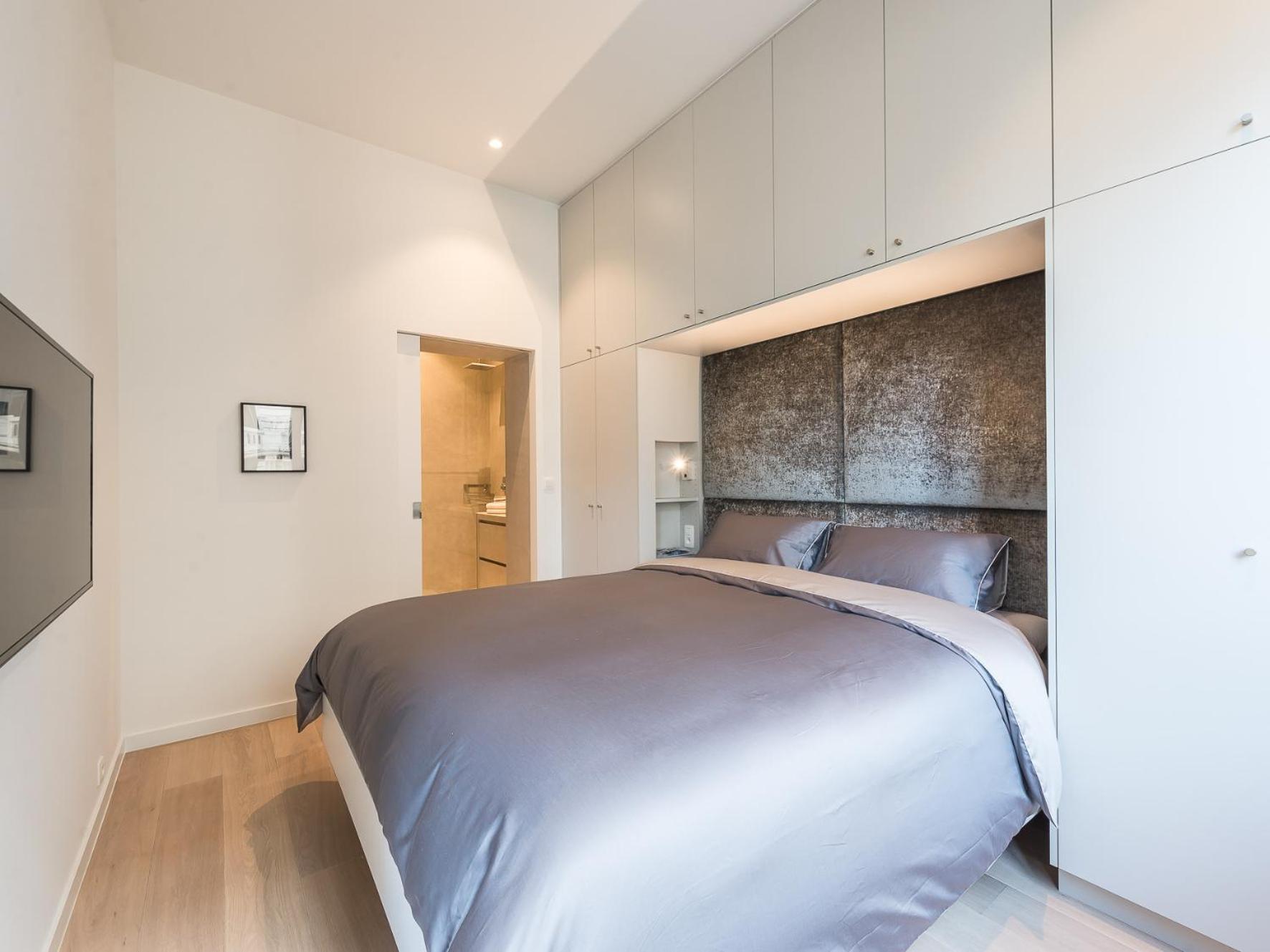 Modern 1br - 90 Sqm Apartment *
