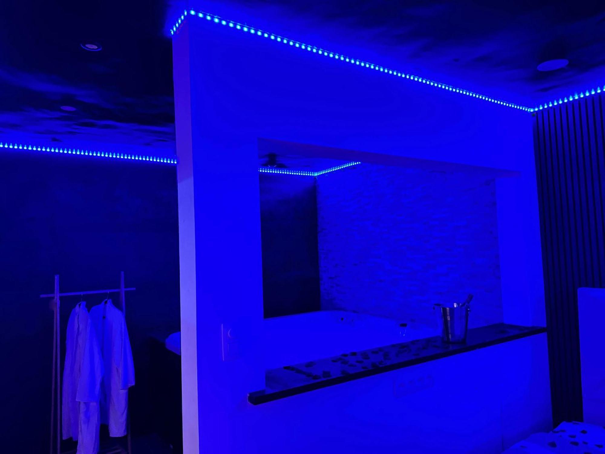 Love hotel Bolingo Brussels