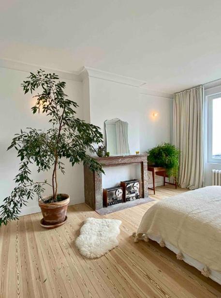 Beautiful Diiscount Via What App 0 0 3 3 !!!- Check The Number From The Photo Villa Brussel