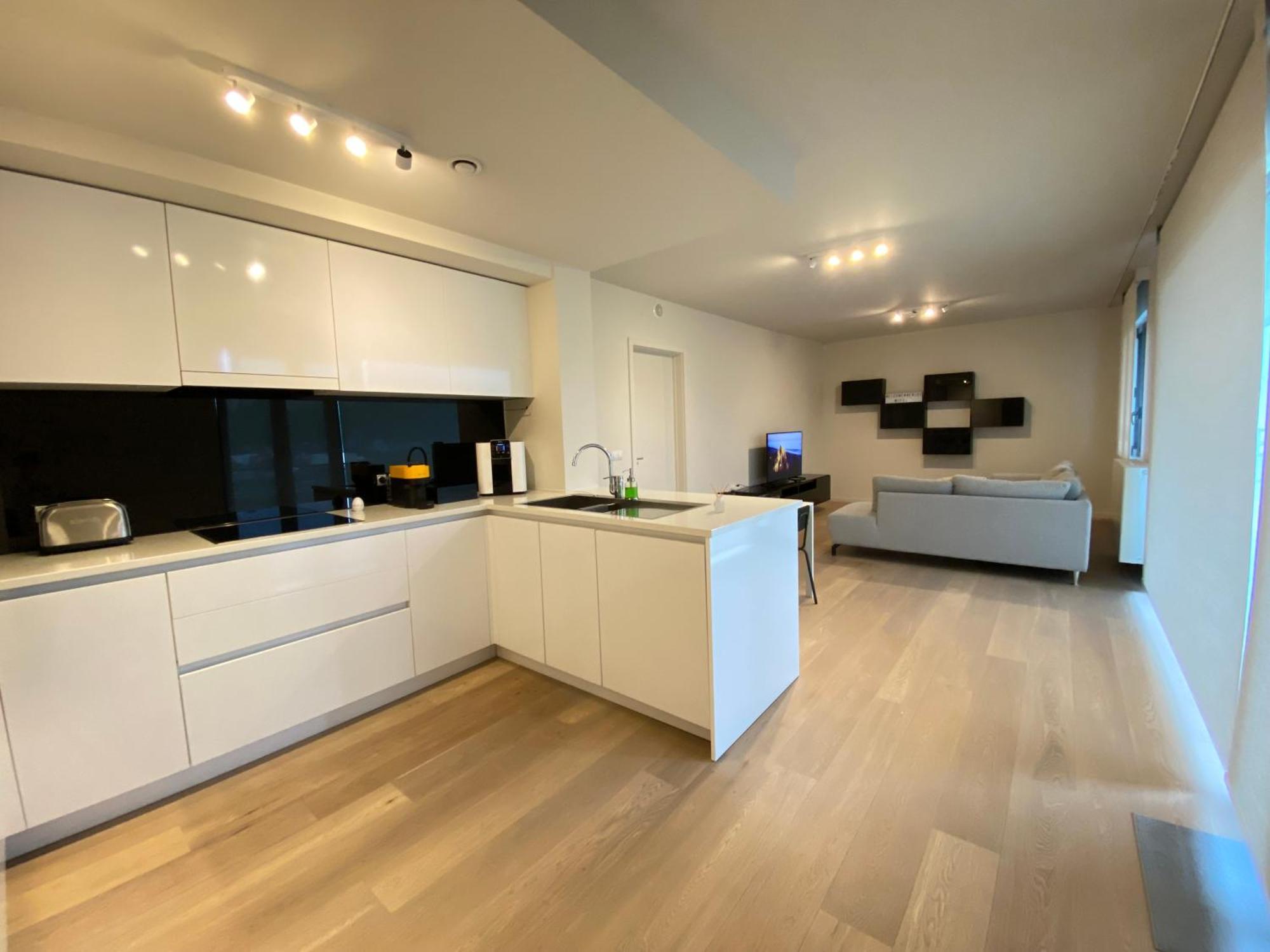 Residentiel Tour Et Taxis Et Parking Apartment *