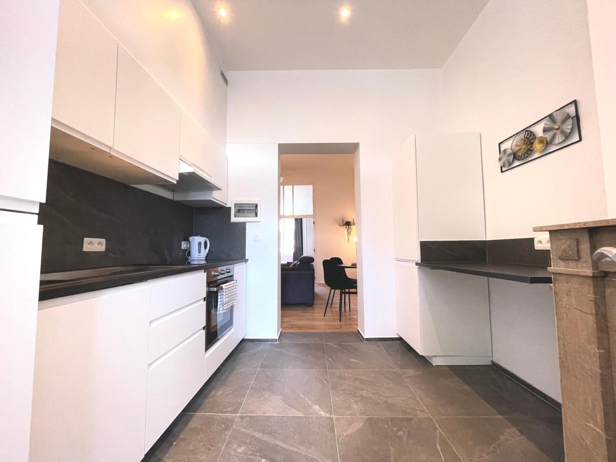 Charming Uccle - 1 Bedroom *