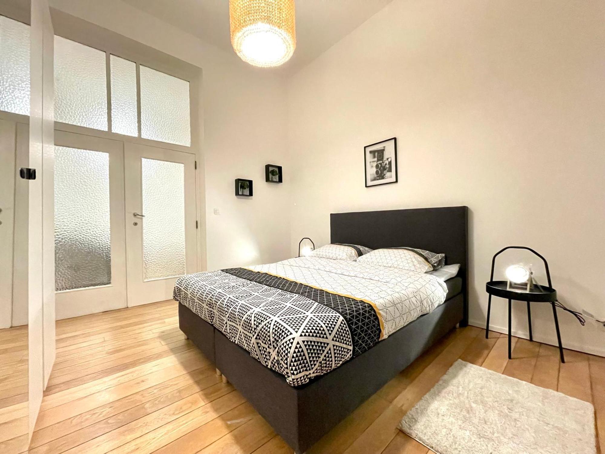 Charming Uccle - 1 Bedroom Apartment Brussels