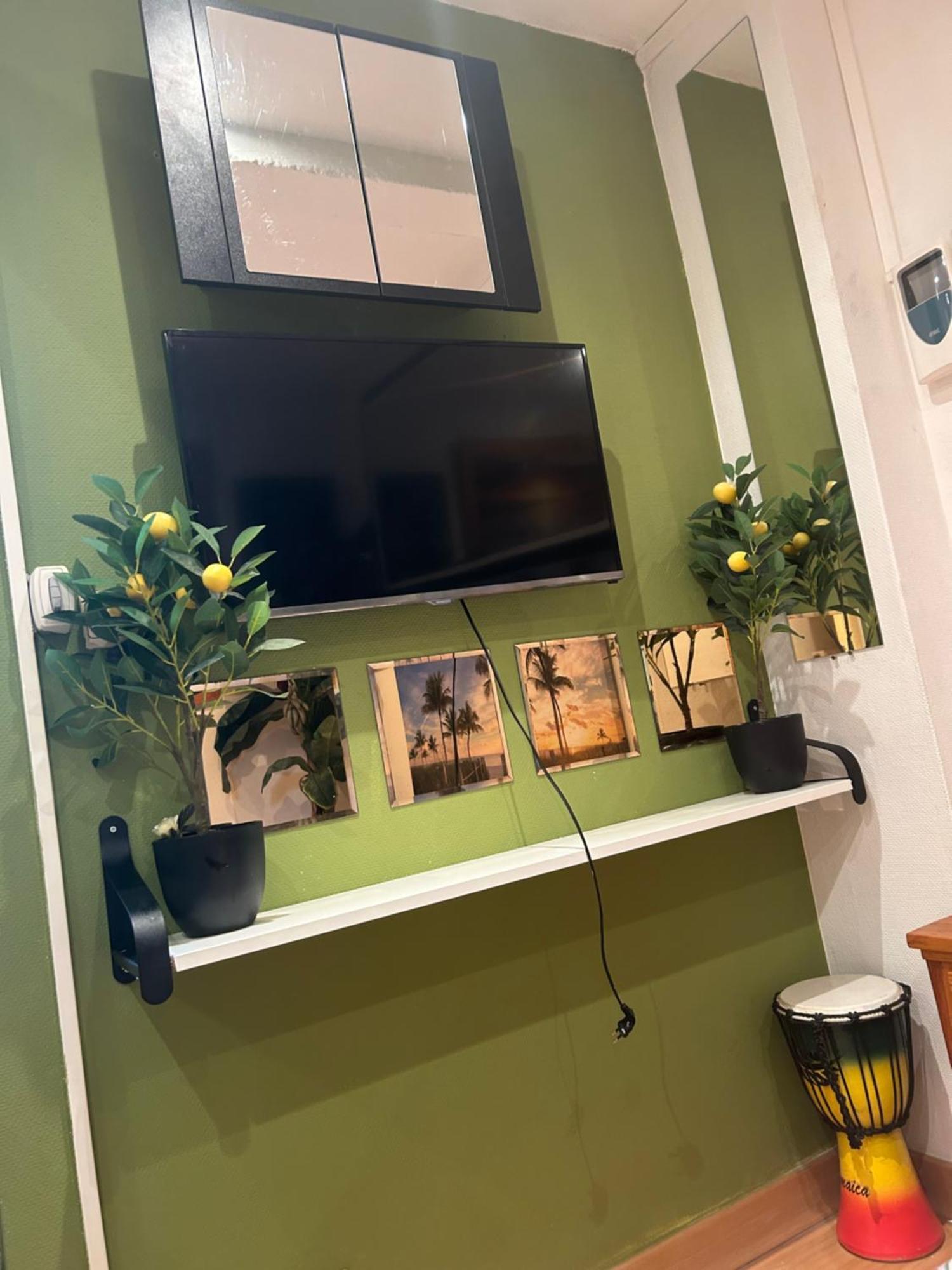 Tropical Bed & Breakfast