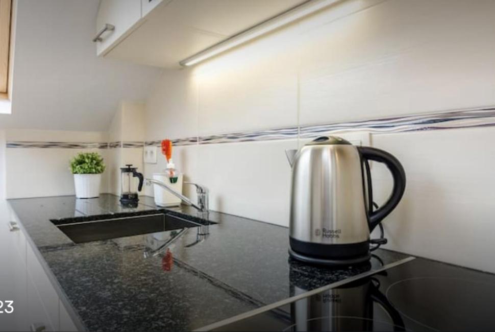 Apartment Heart Of Escape, Steps From Bourse Brussels