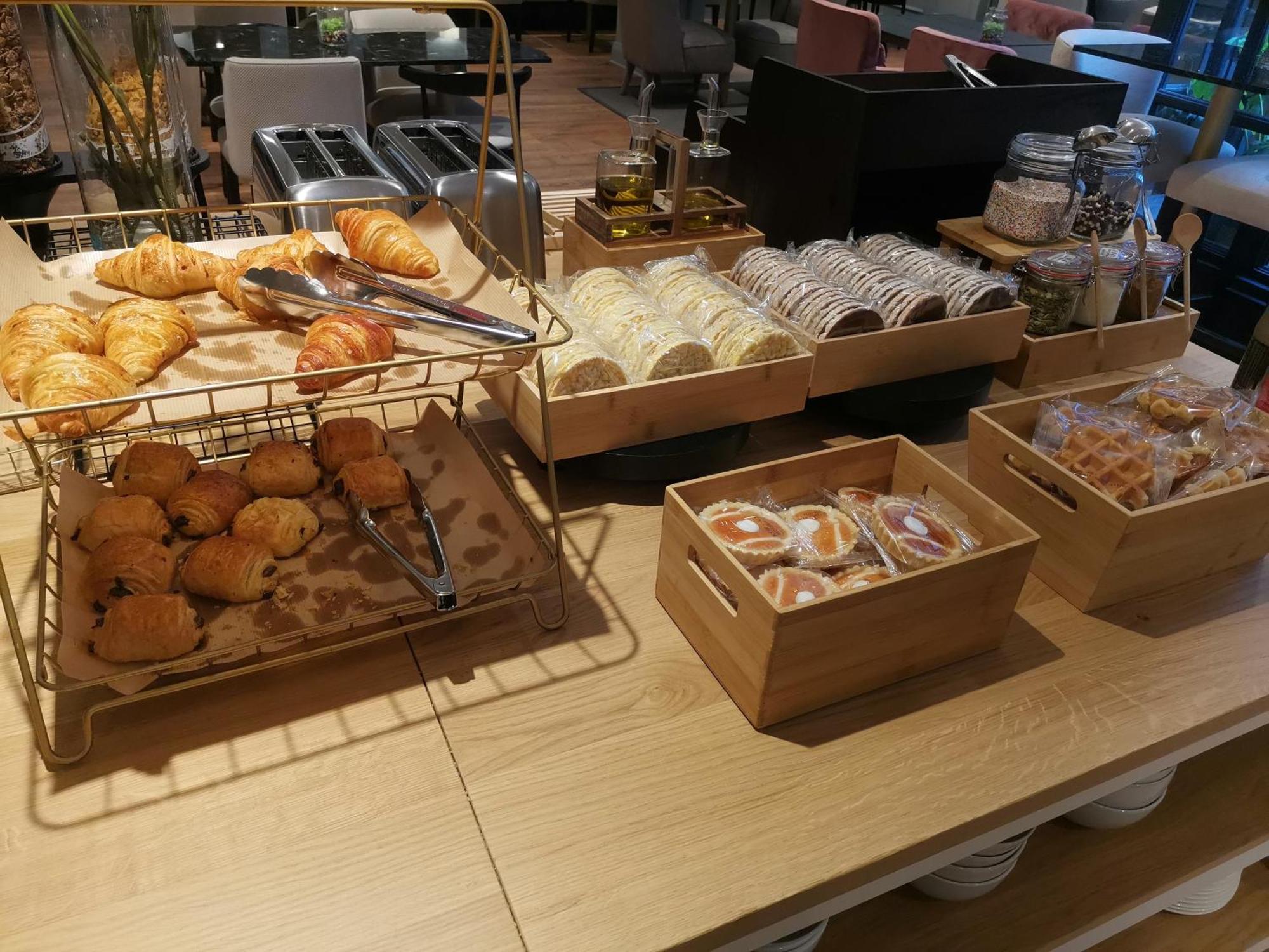 Hotel Avenue Louise Trademark Collection By Wyndham 4*