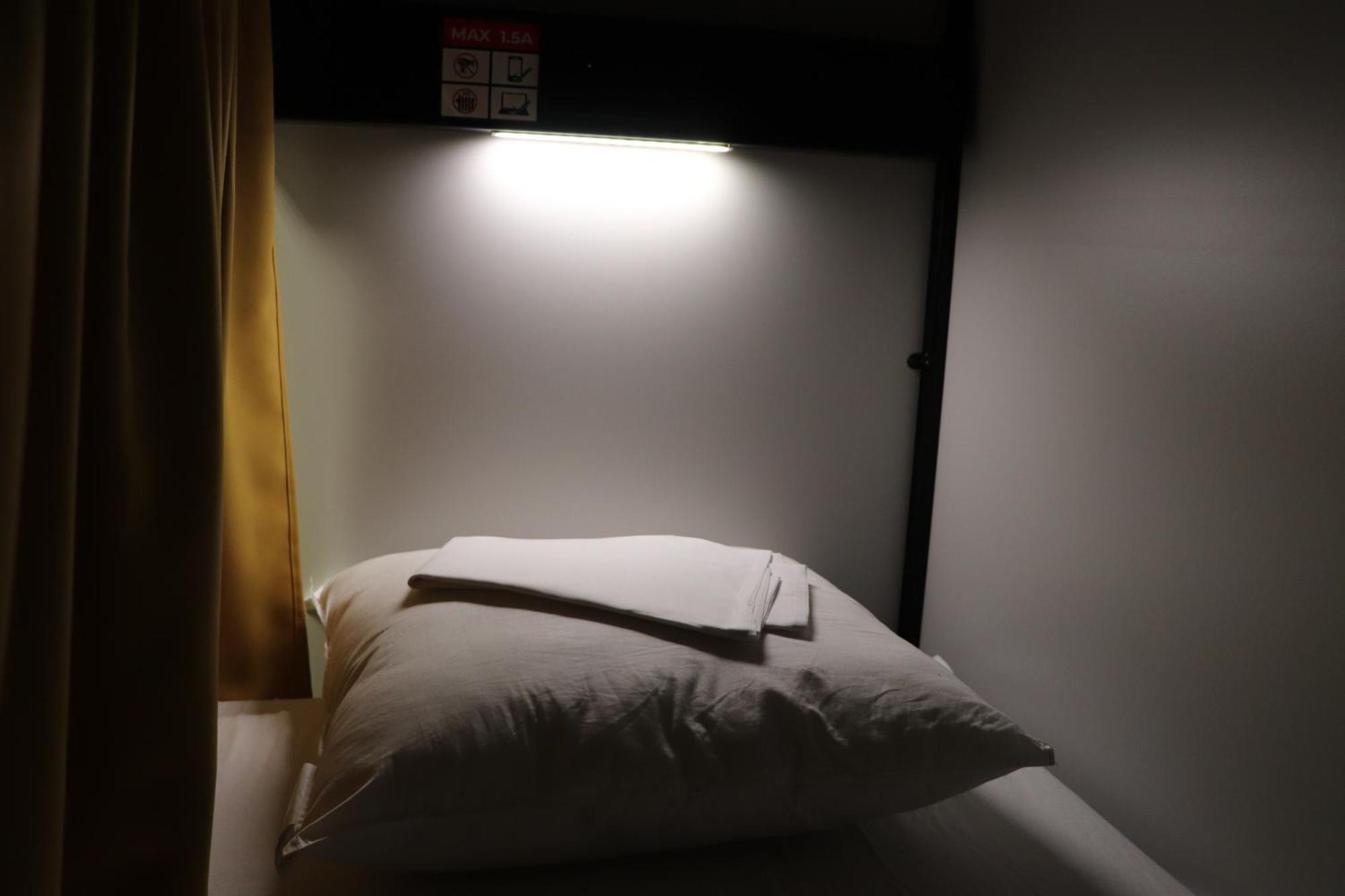 Hostel Hi Jacques Brel Hostel