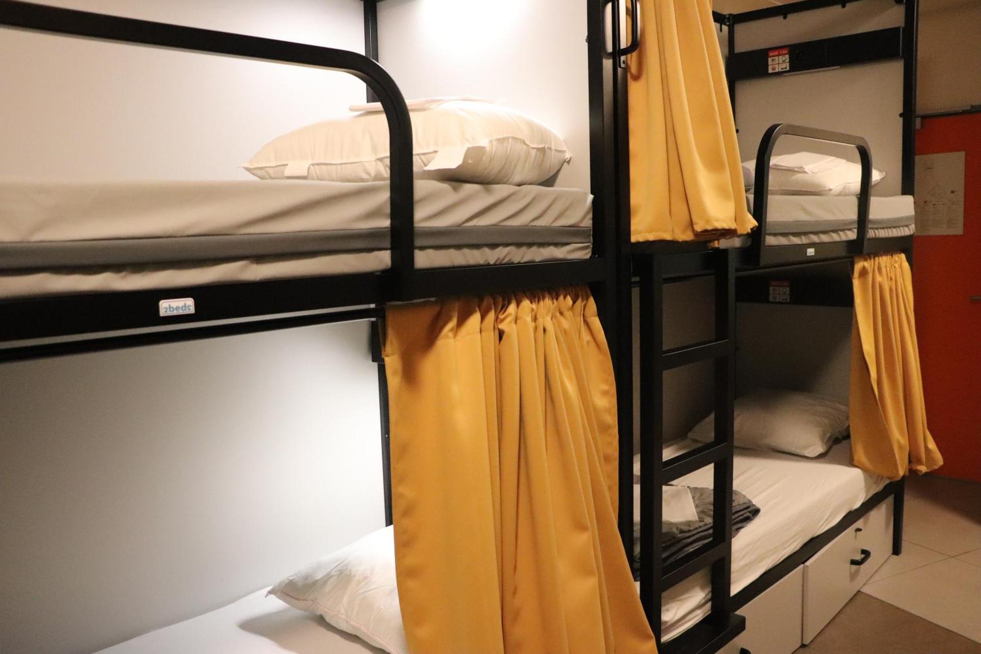 Hi Jacques Brel Hostel Hostel *