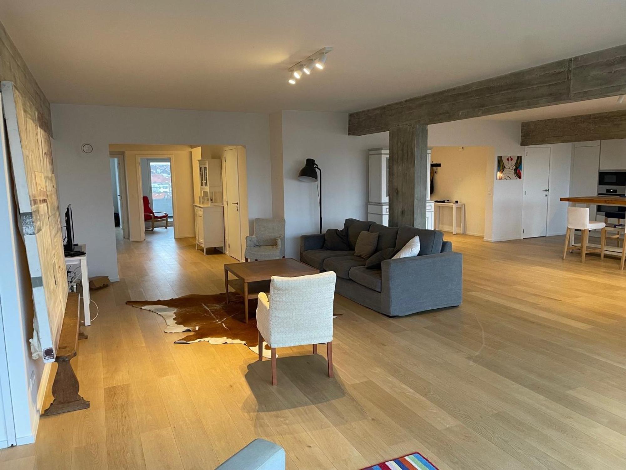 Penthouse Deschanel Apartment