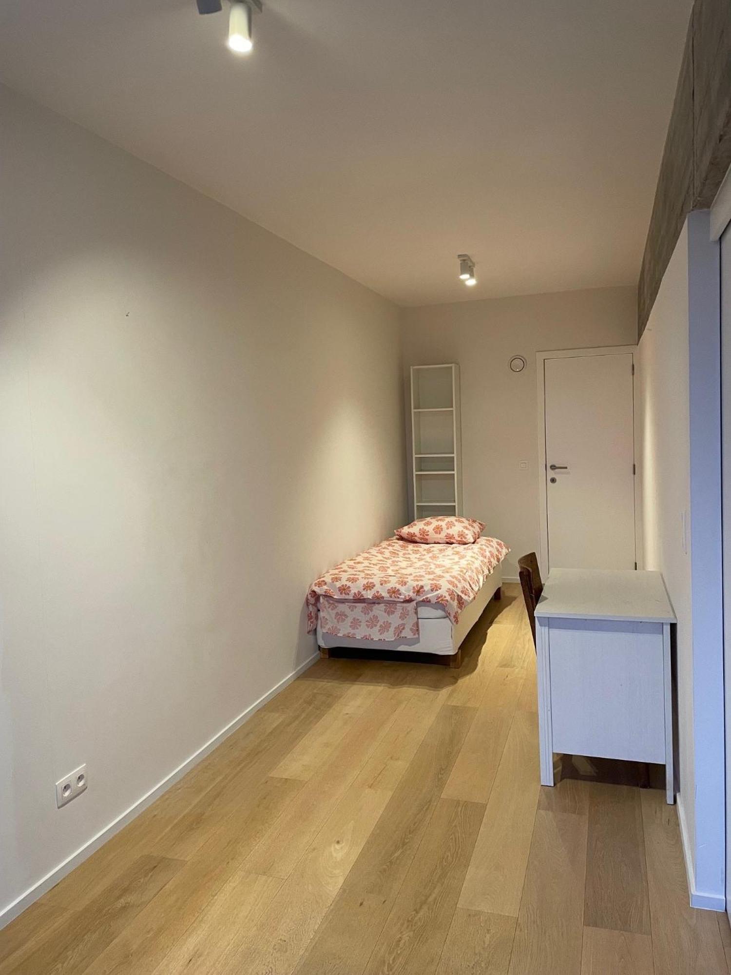 Apartment Penthouse Deschanel