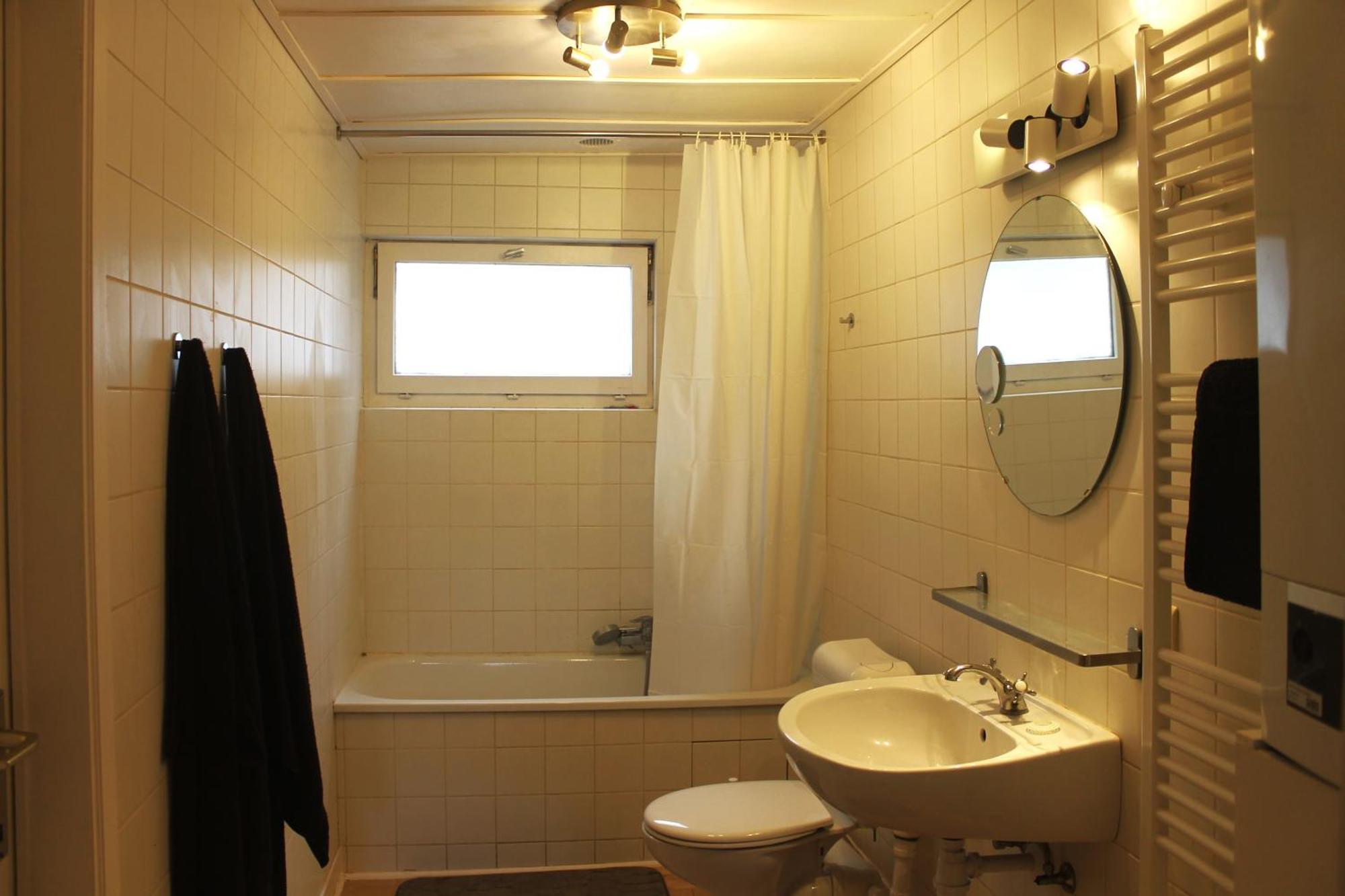 Madame Ii Apartment *