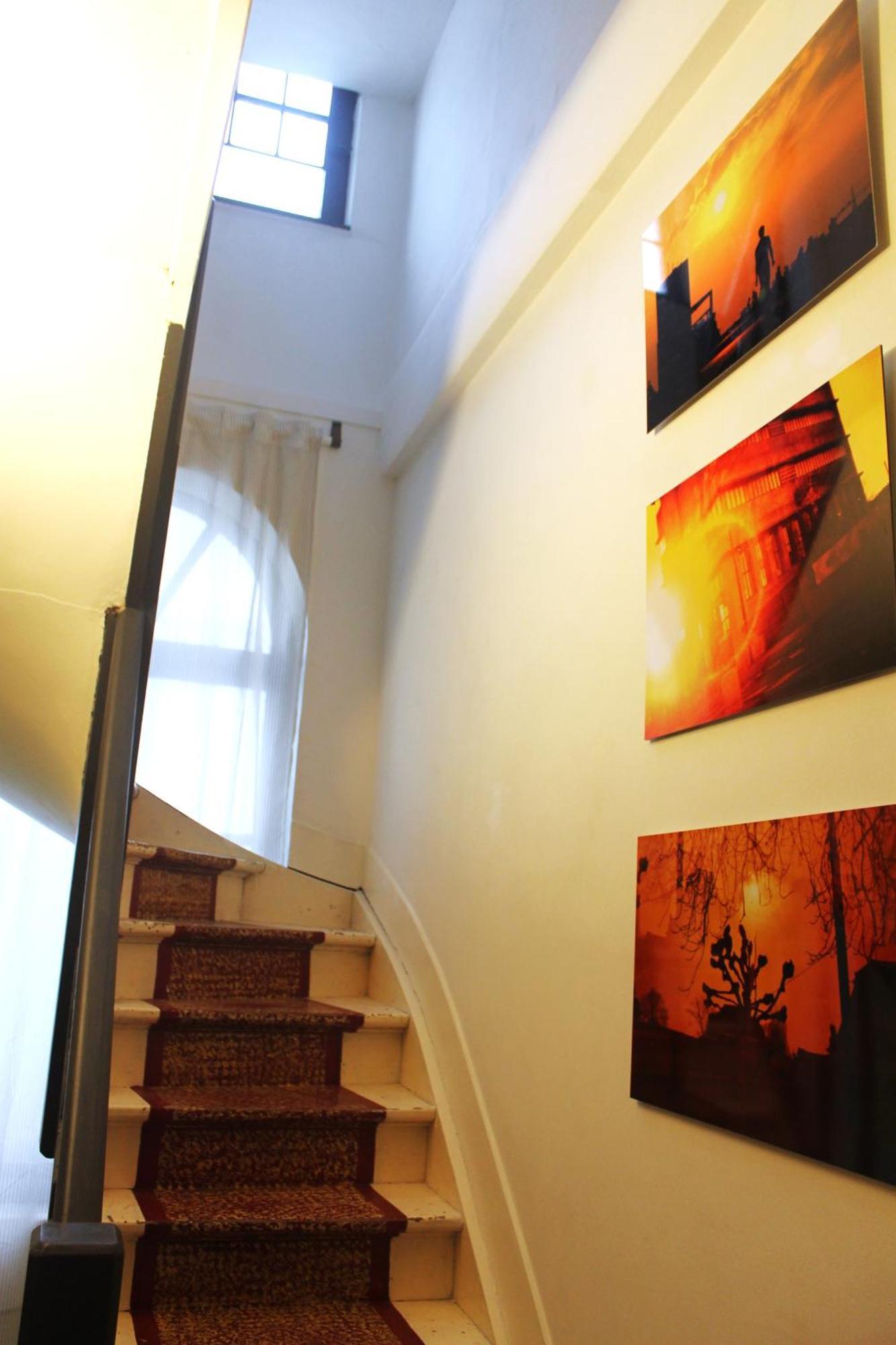 Madame Ii * Brussels