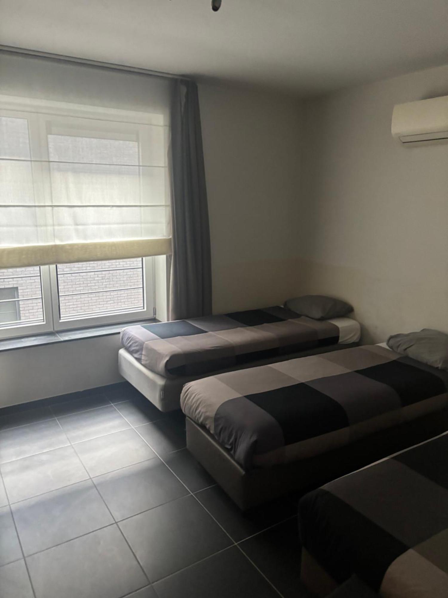 Charming With Balcony Views Apartment