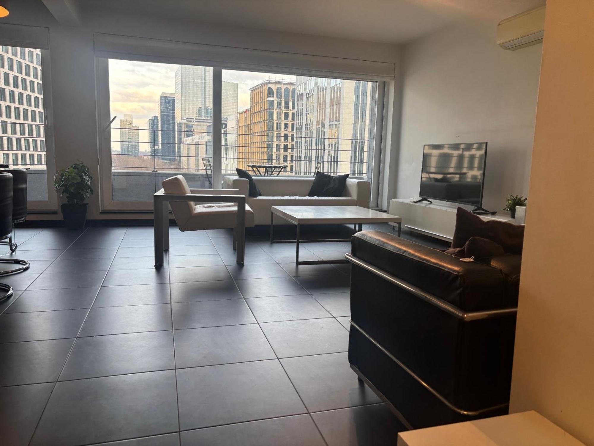 Apartment Charming With Balcony Views