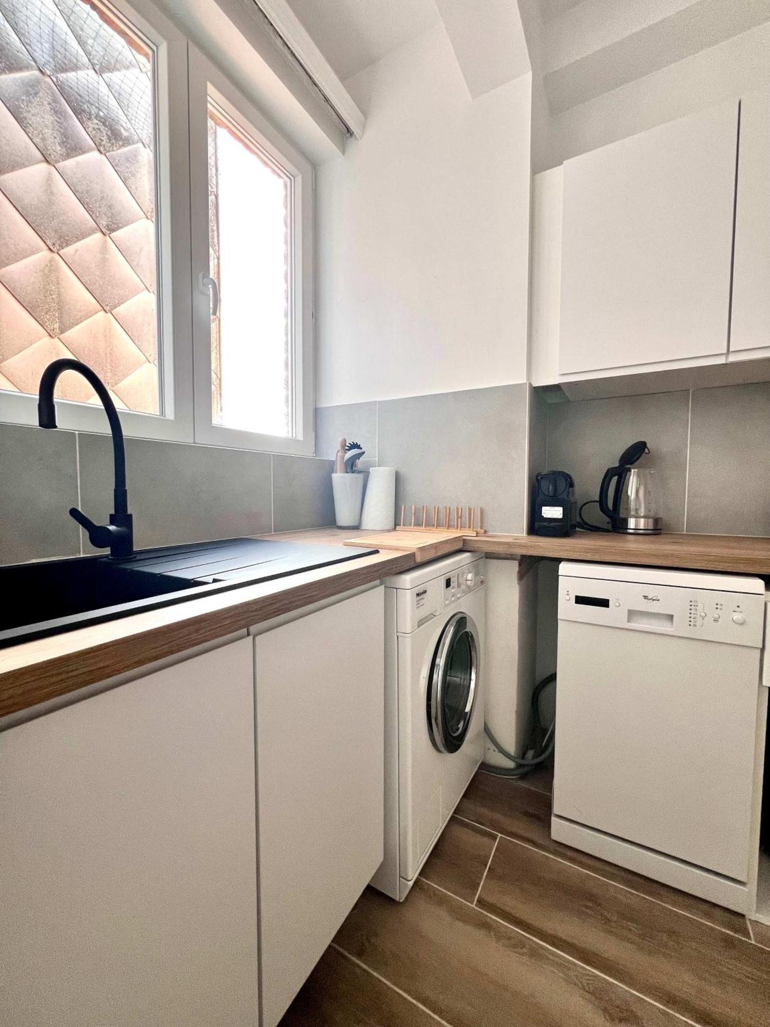 Apartment Close To Nato *