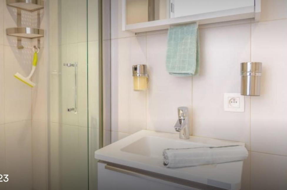 Apartment Heart Of Escape, Steps From Bourse Brussels