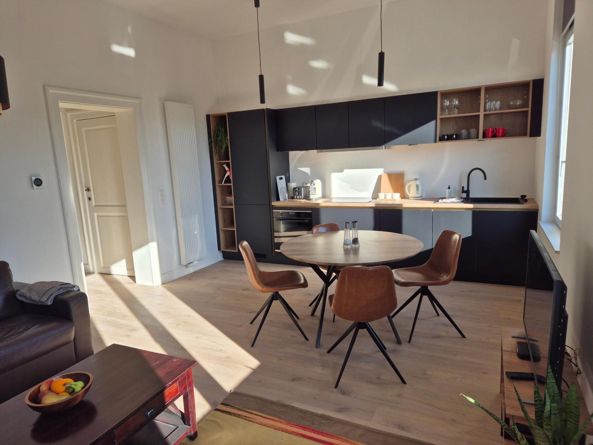 Apartment Flagey Art 2 *