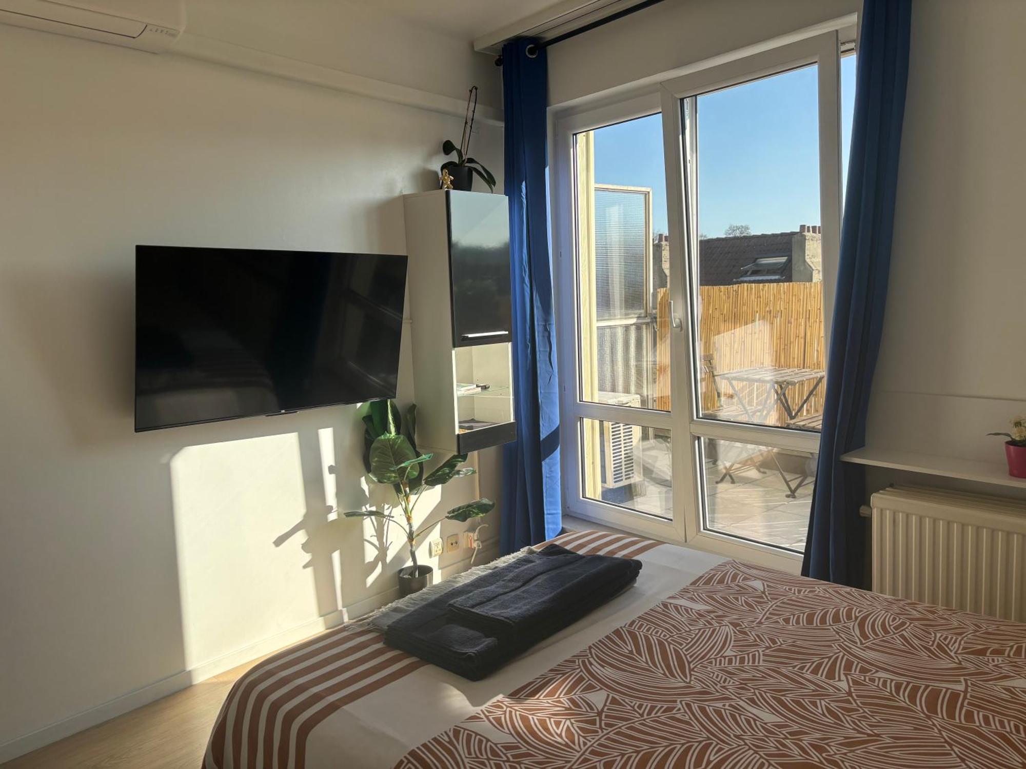 Bright Close To Everything!