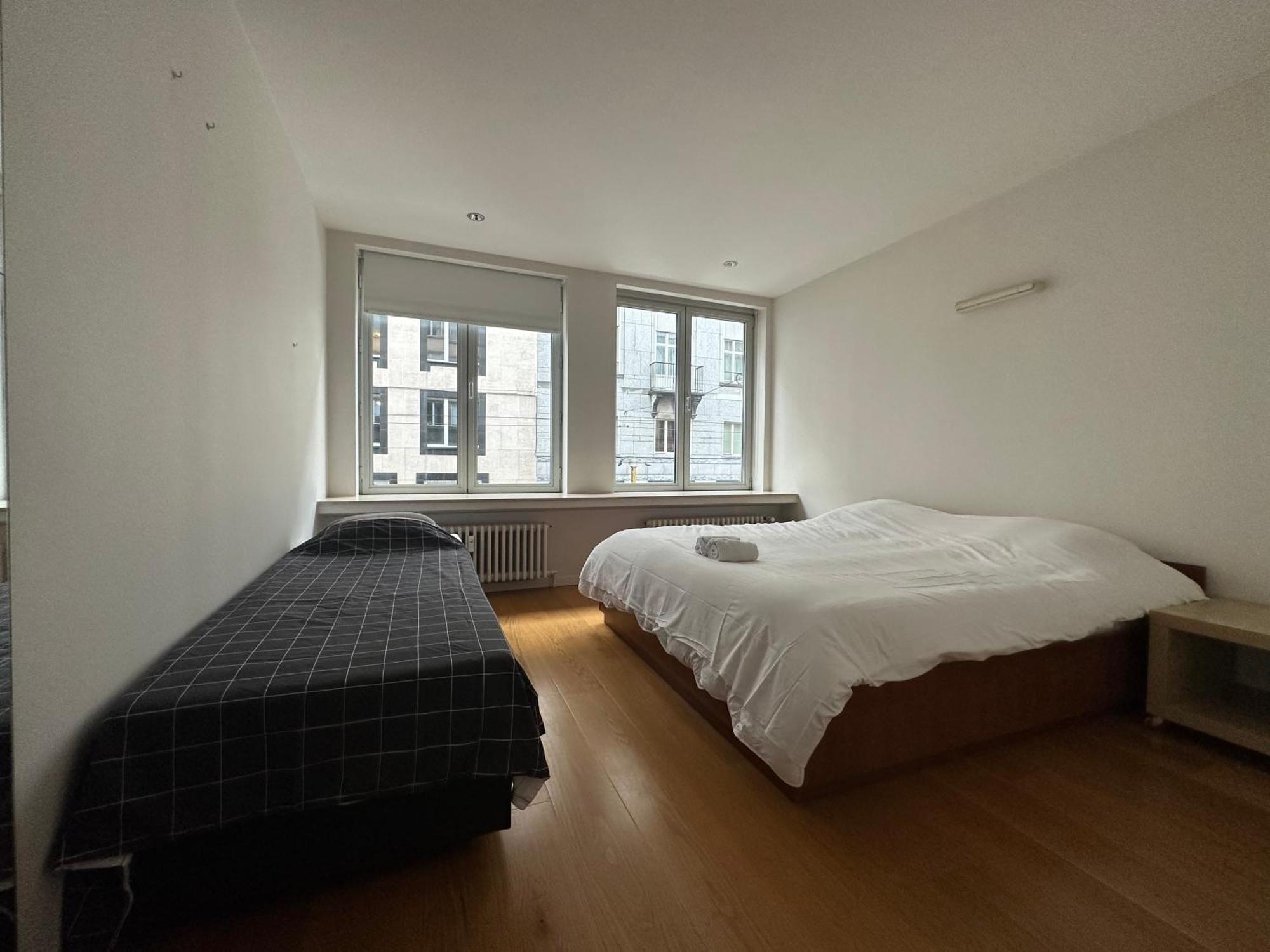 2 Bedroom In Lovely Louise Area Căn hộ Brussels