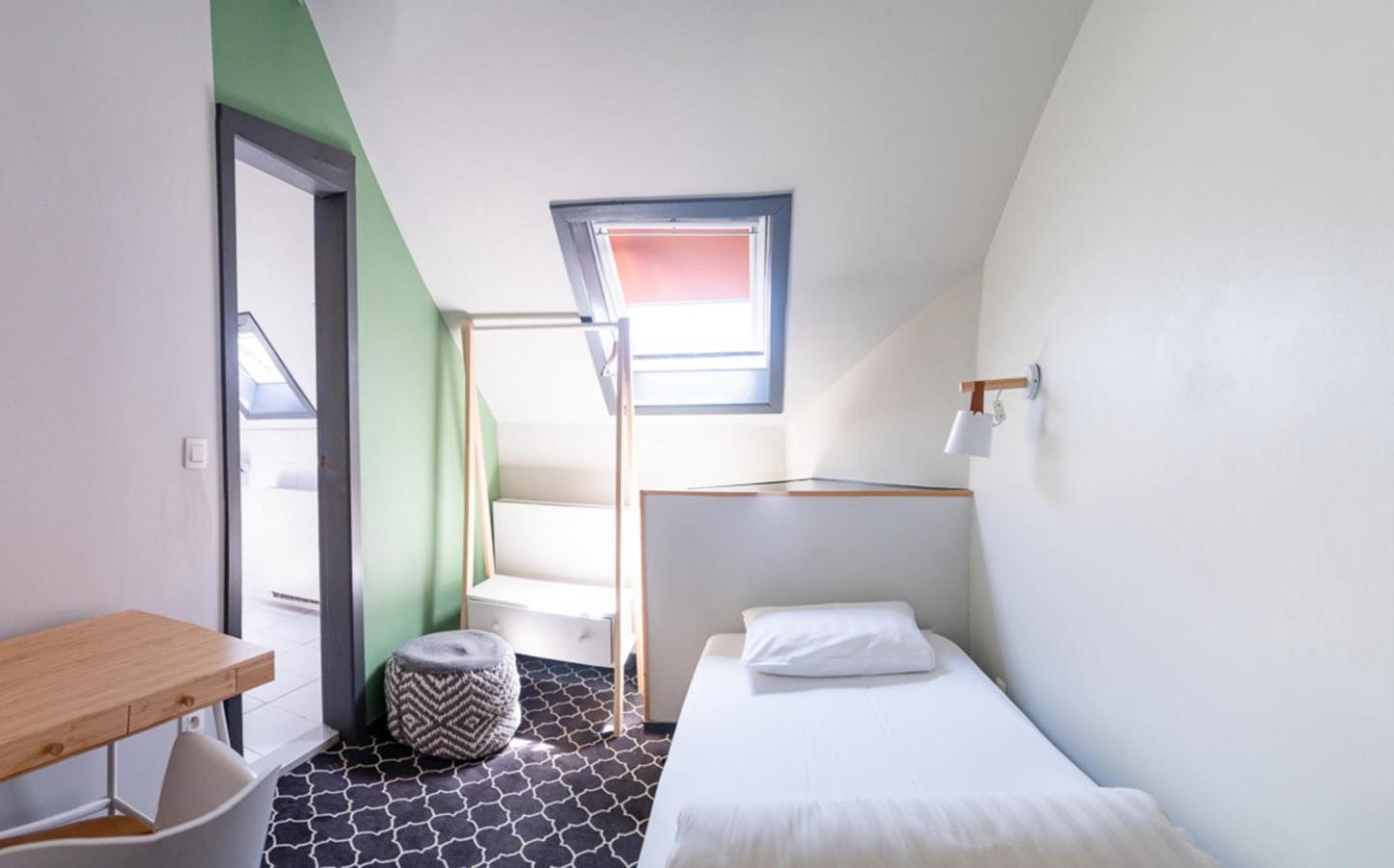 Safestay Grand Place 3*