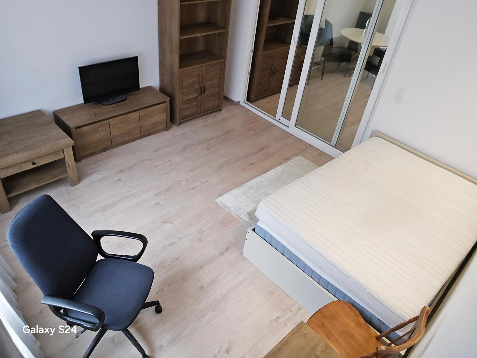 Cosy 2 Bedroom With Garden *