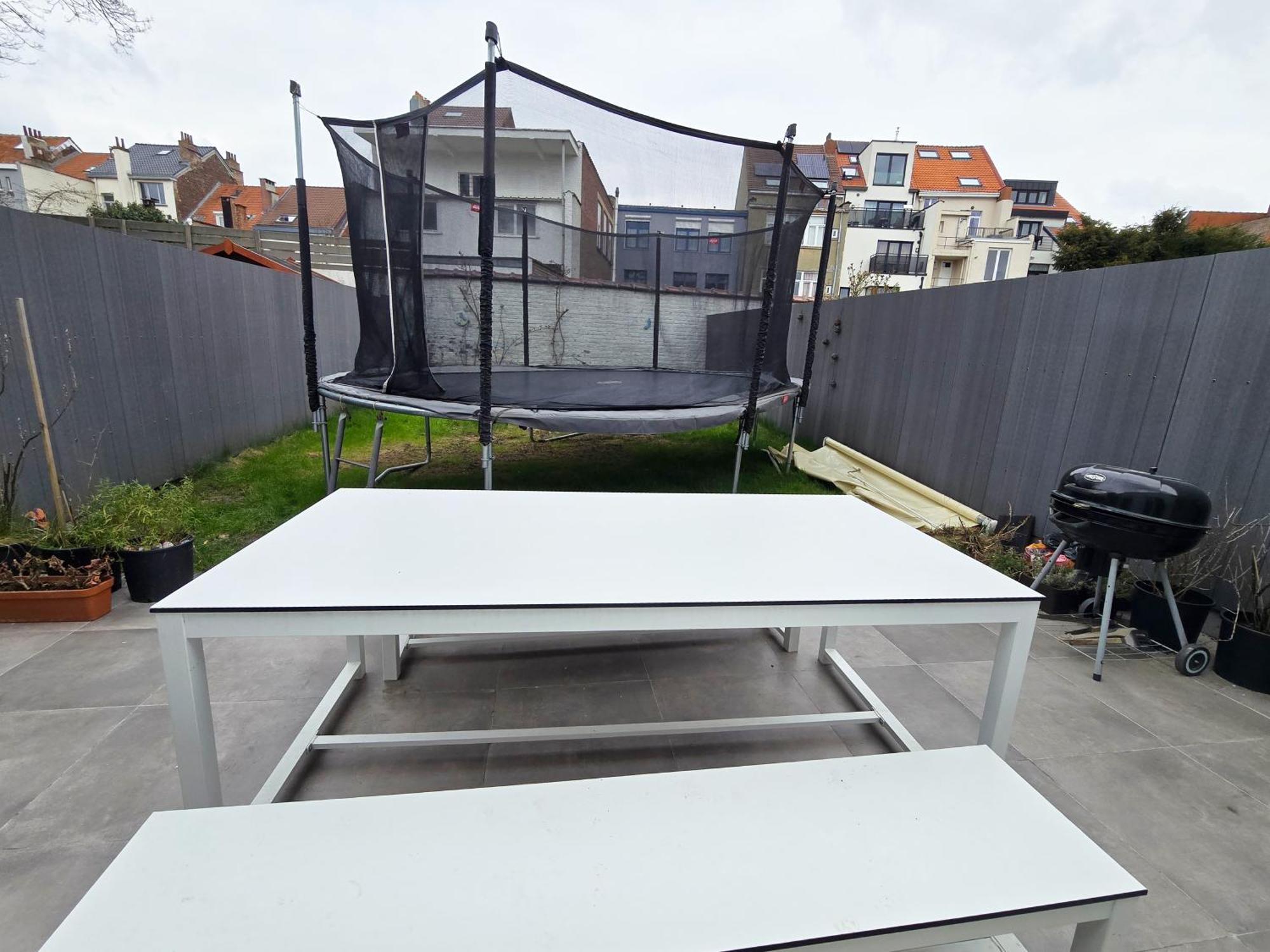 Cosy 2 Bedroom With Garden Apartment