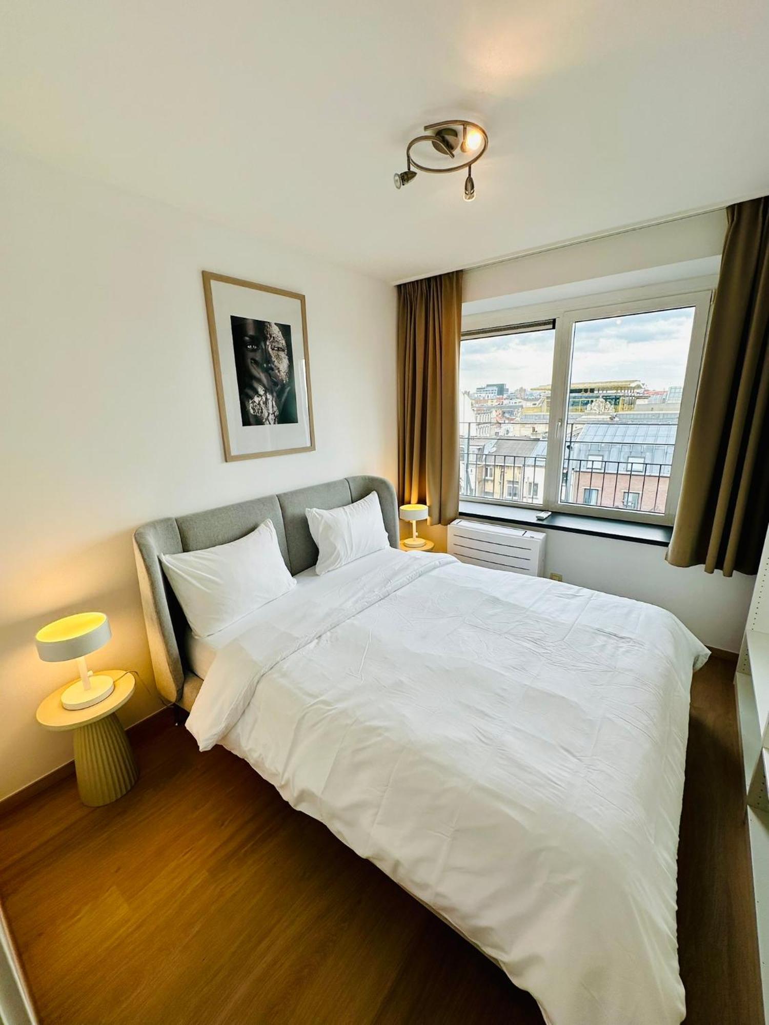 Grand Place View - 2bd - Exclusive Apartment *