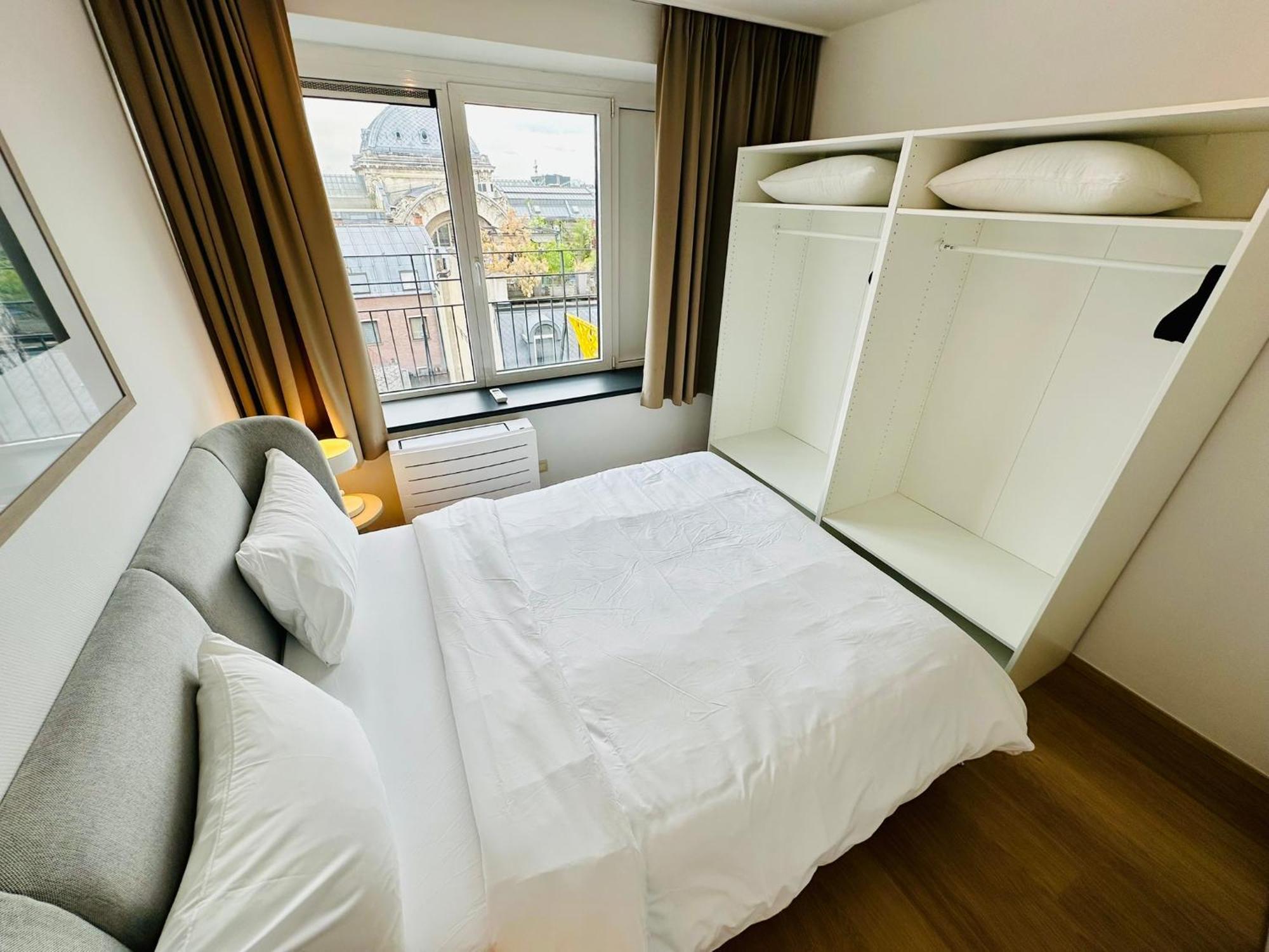 Grand Place View - 2bd - Exclusive *