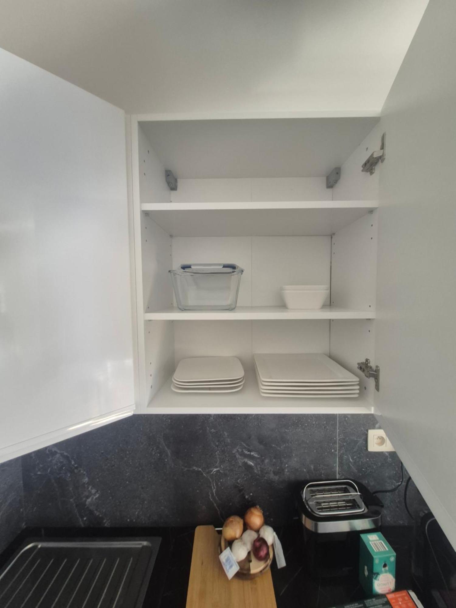 Apartment Genius Buyl 2br Terrace Near Center