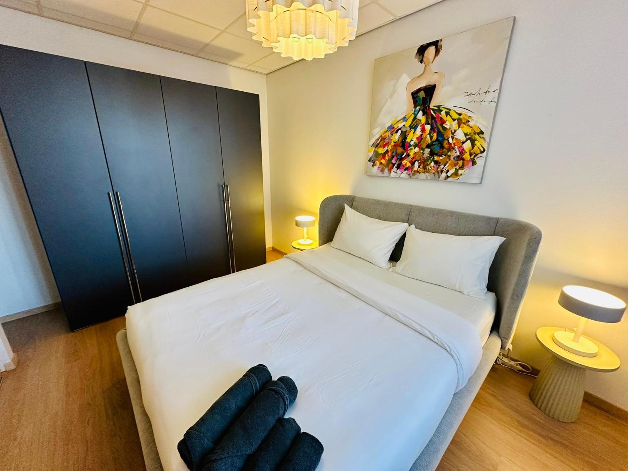 Grand Place - Prime Location 2 Bedroom Apartment