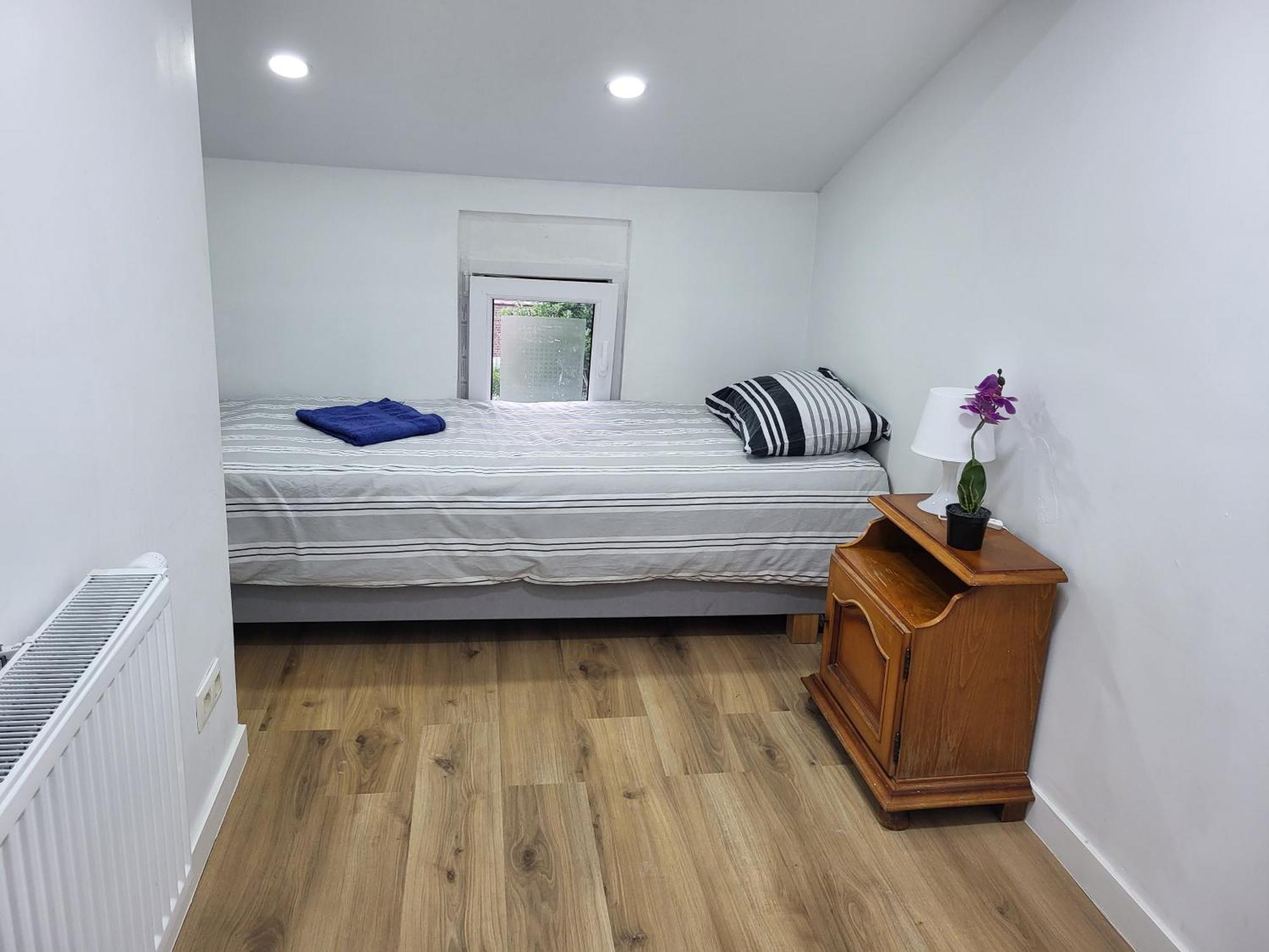 Guest house Charles House *