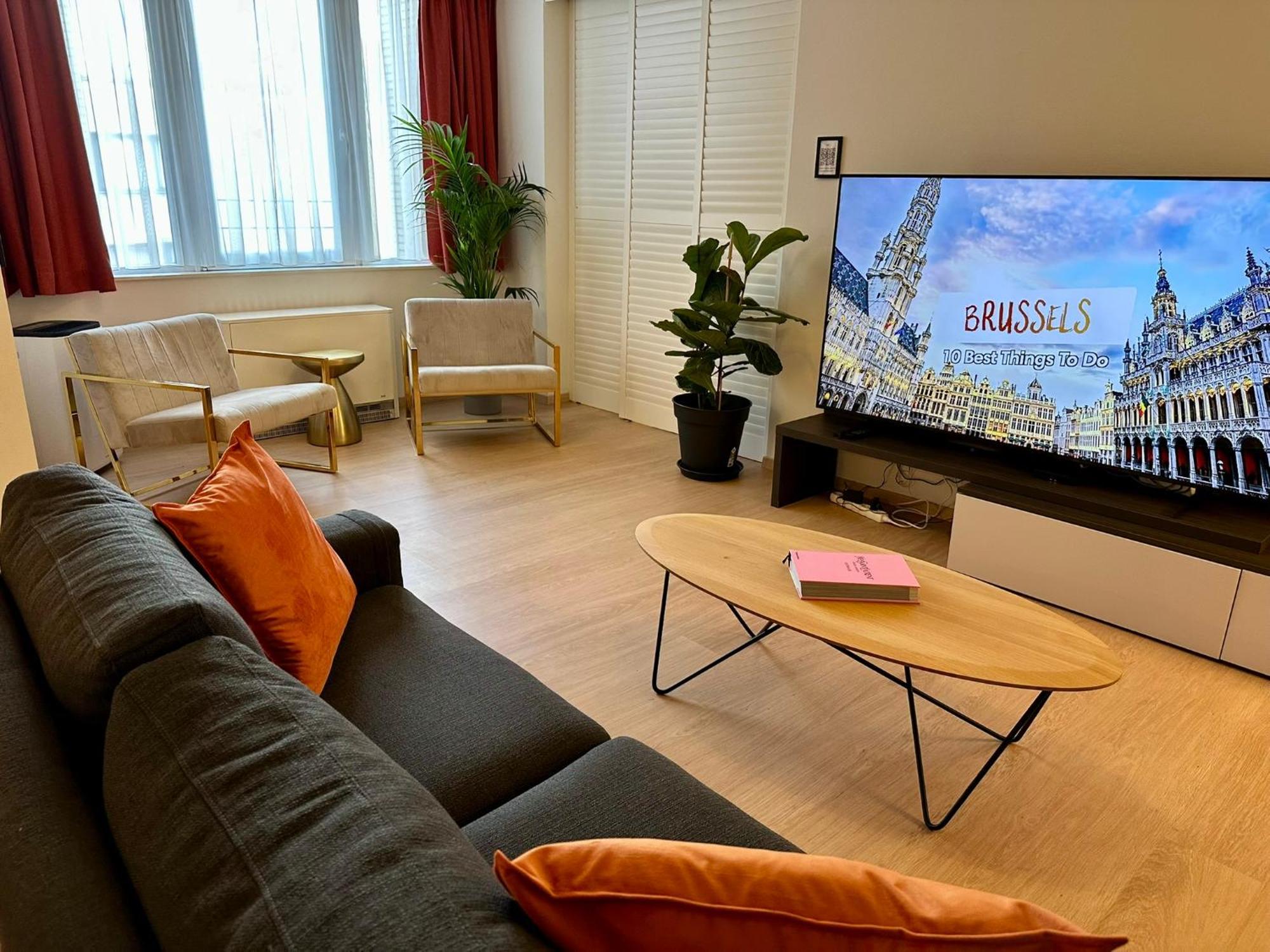 Grand Place - Prime Location 2 Bedroom