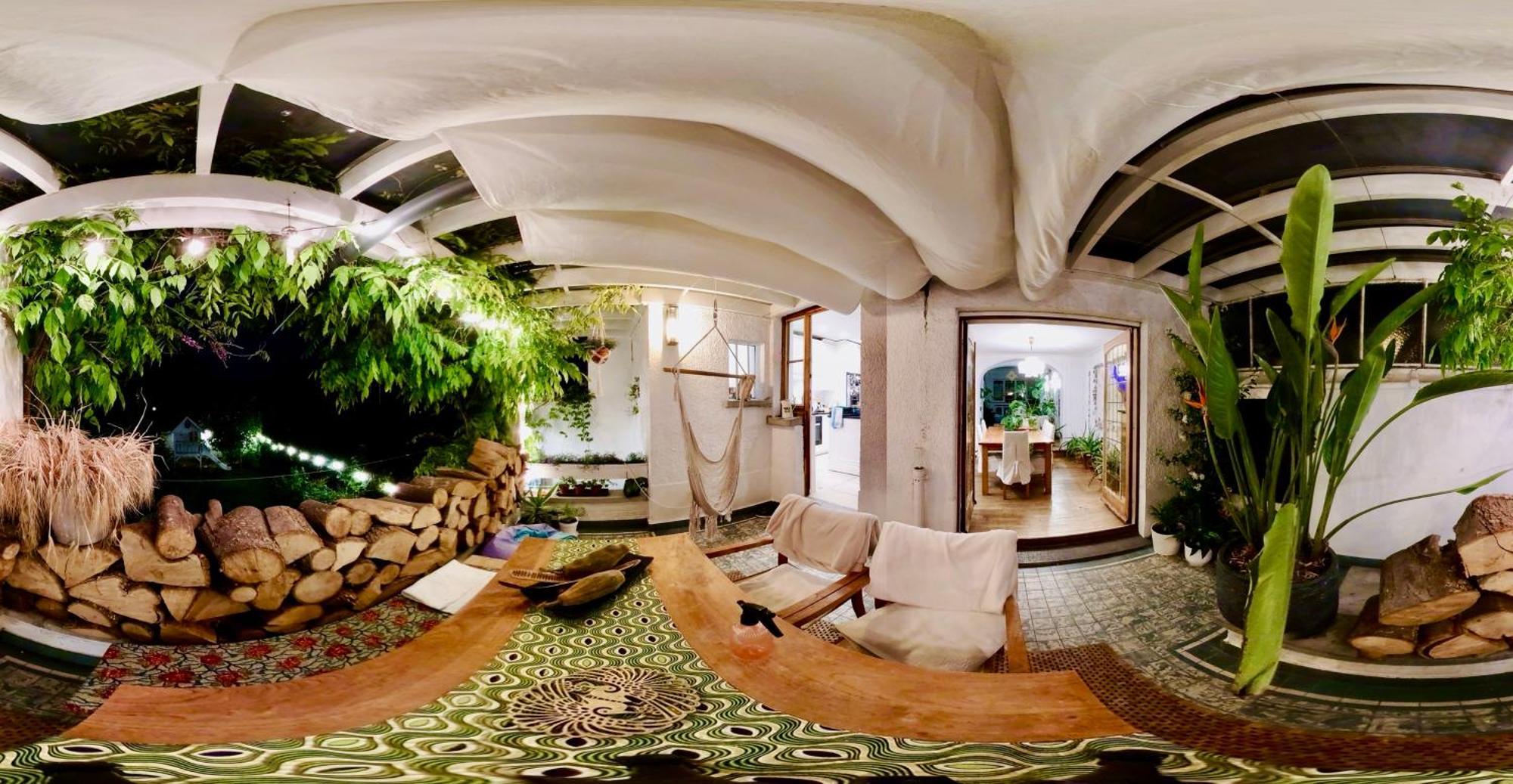 Calm, & Birdsong * Brussels