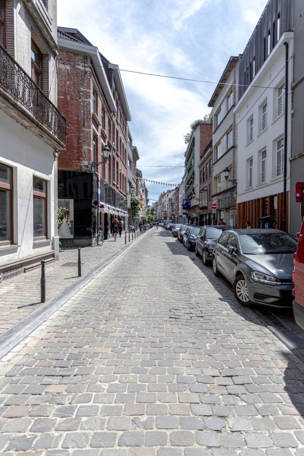 Lovely In The Heart Of Brussels