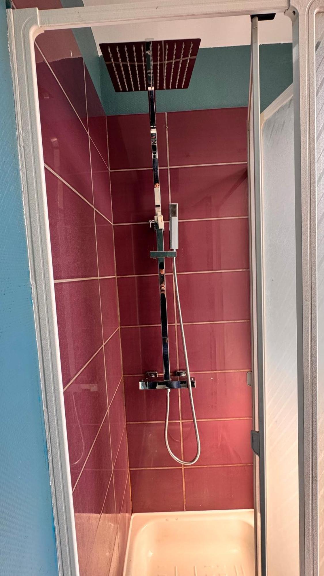 T2 Neuf Quartier Calme Et Transport Devant *