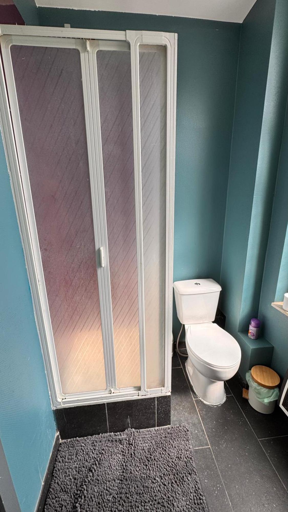 T2 Neuf Quartier Calme Et Transport Devant *