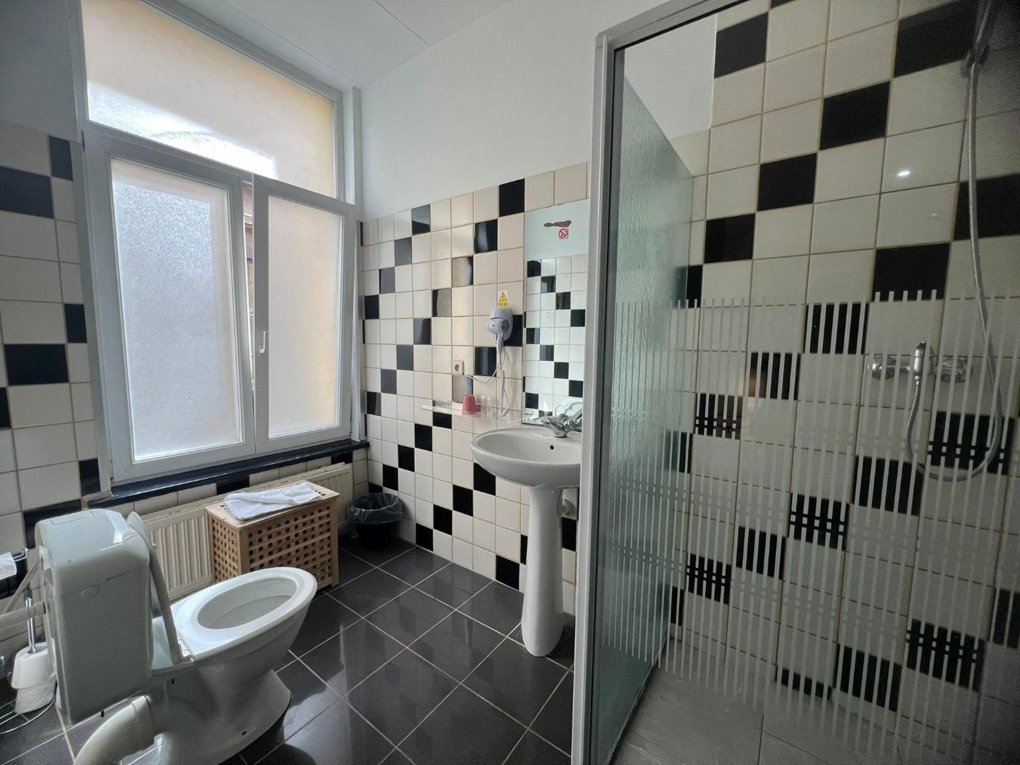 Abberdeen Hotel 2*