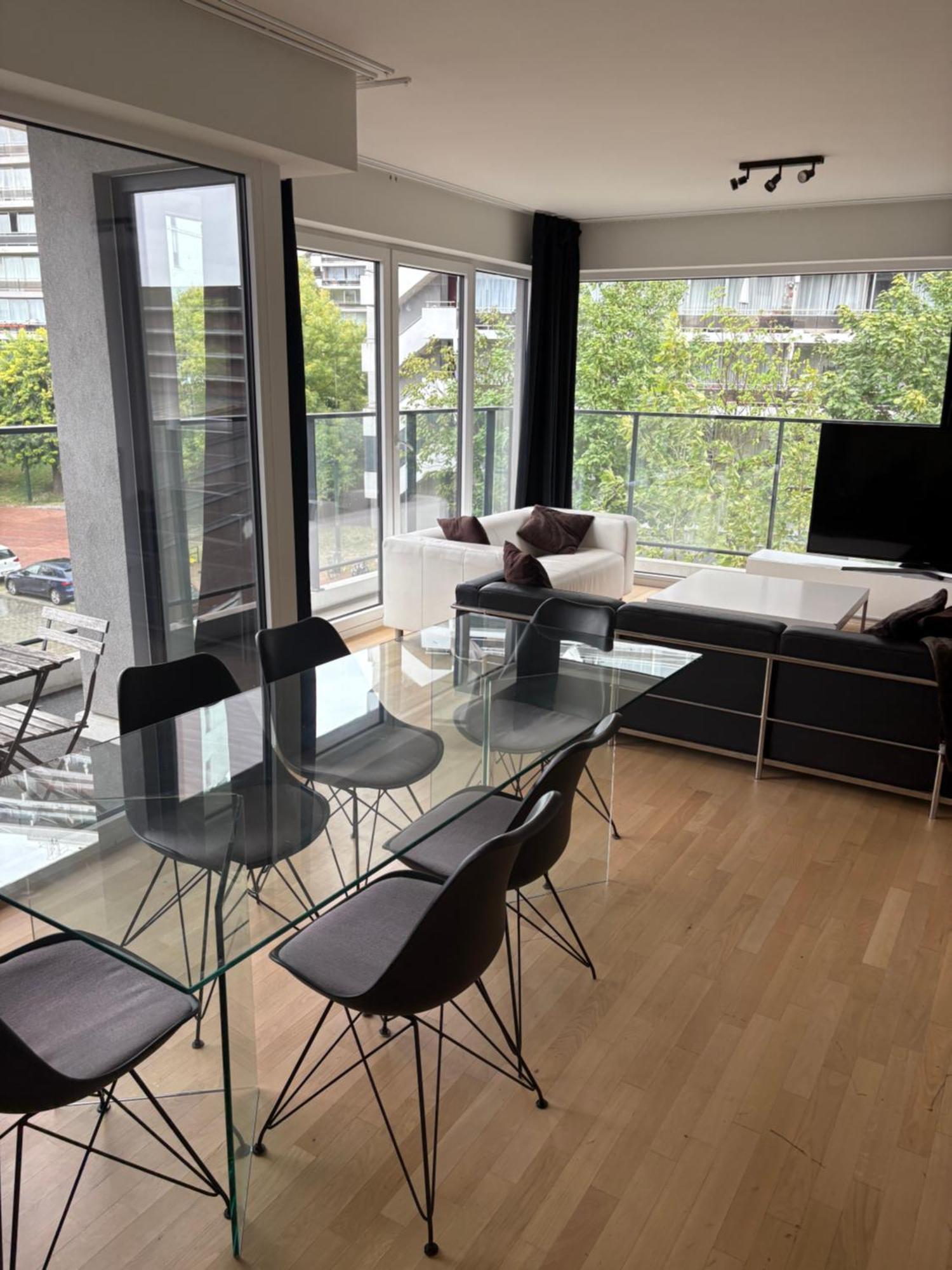 Modern Close To Everything * Brussels