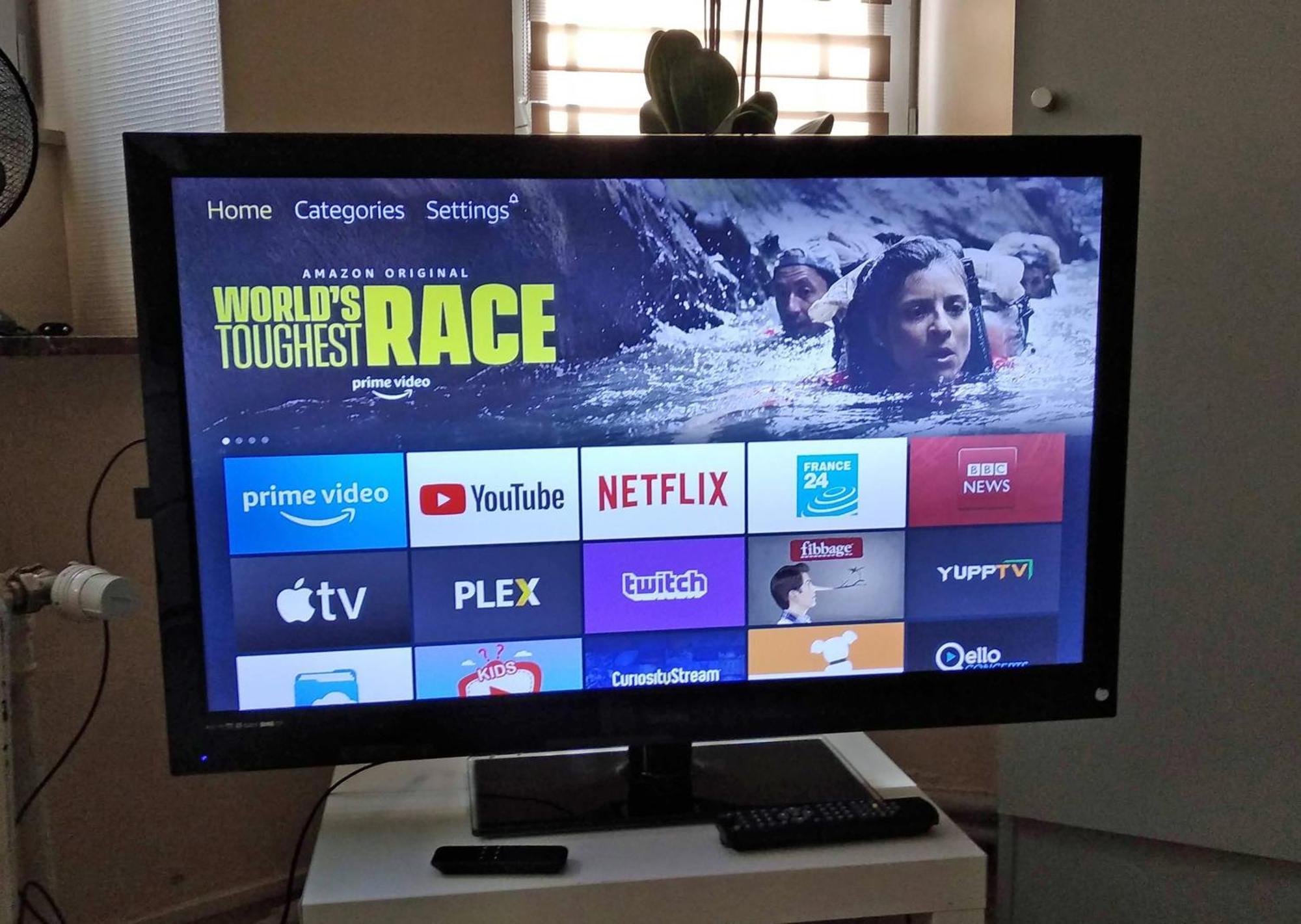 And Convenient Near Supermarkets And Public Transports Apartment *