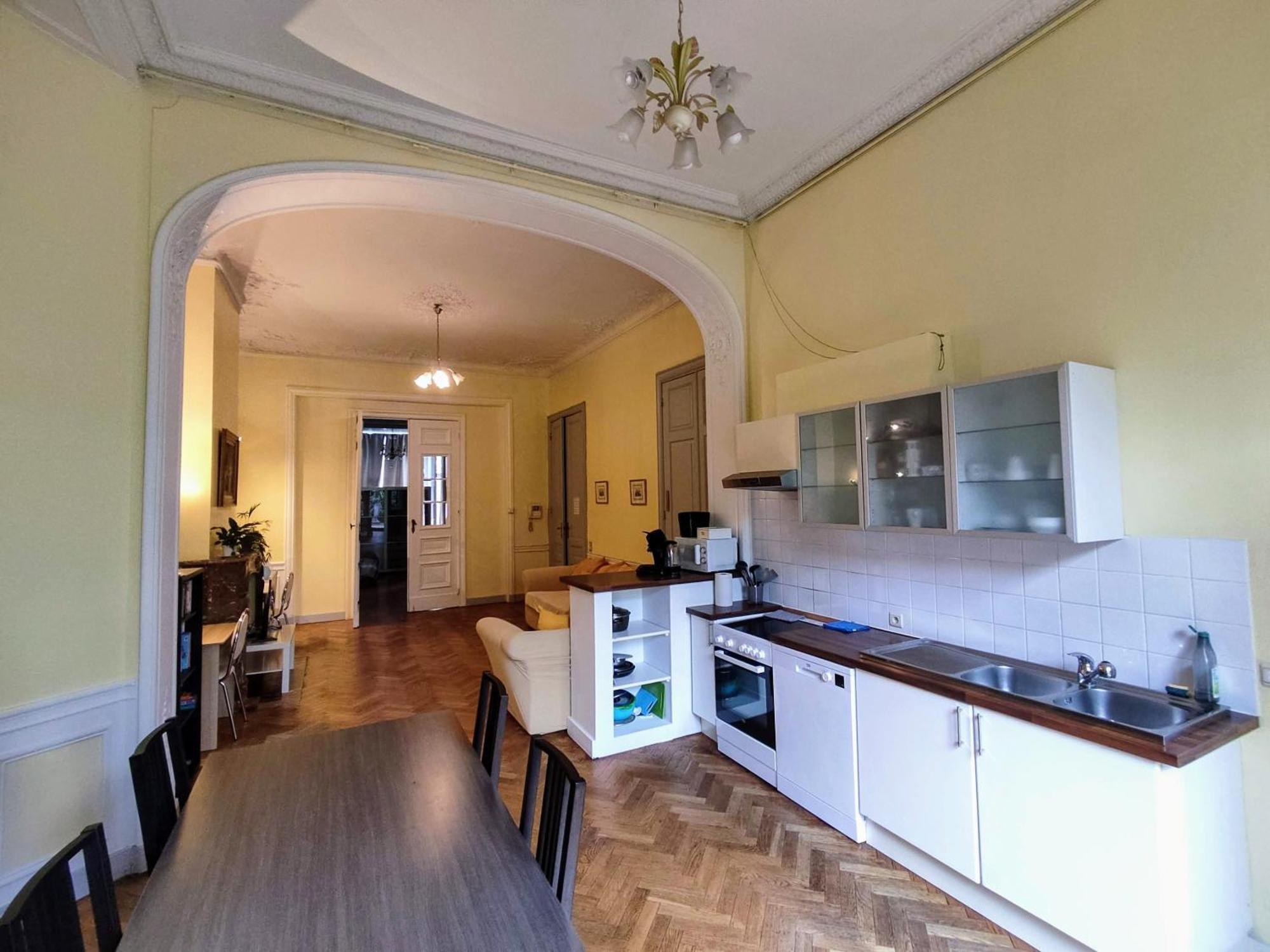 Bright 1br With Terrace Near Montgomery *