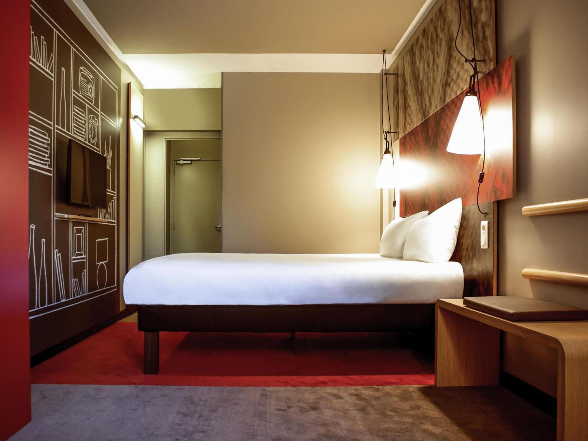 Ibis Off Grand'place 3* Brussels