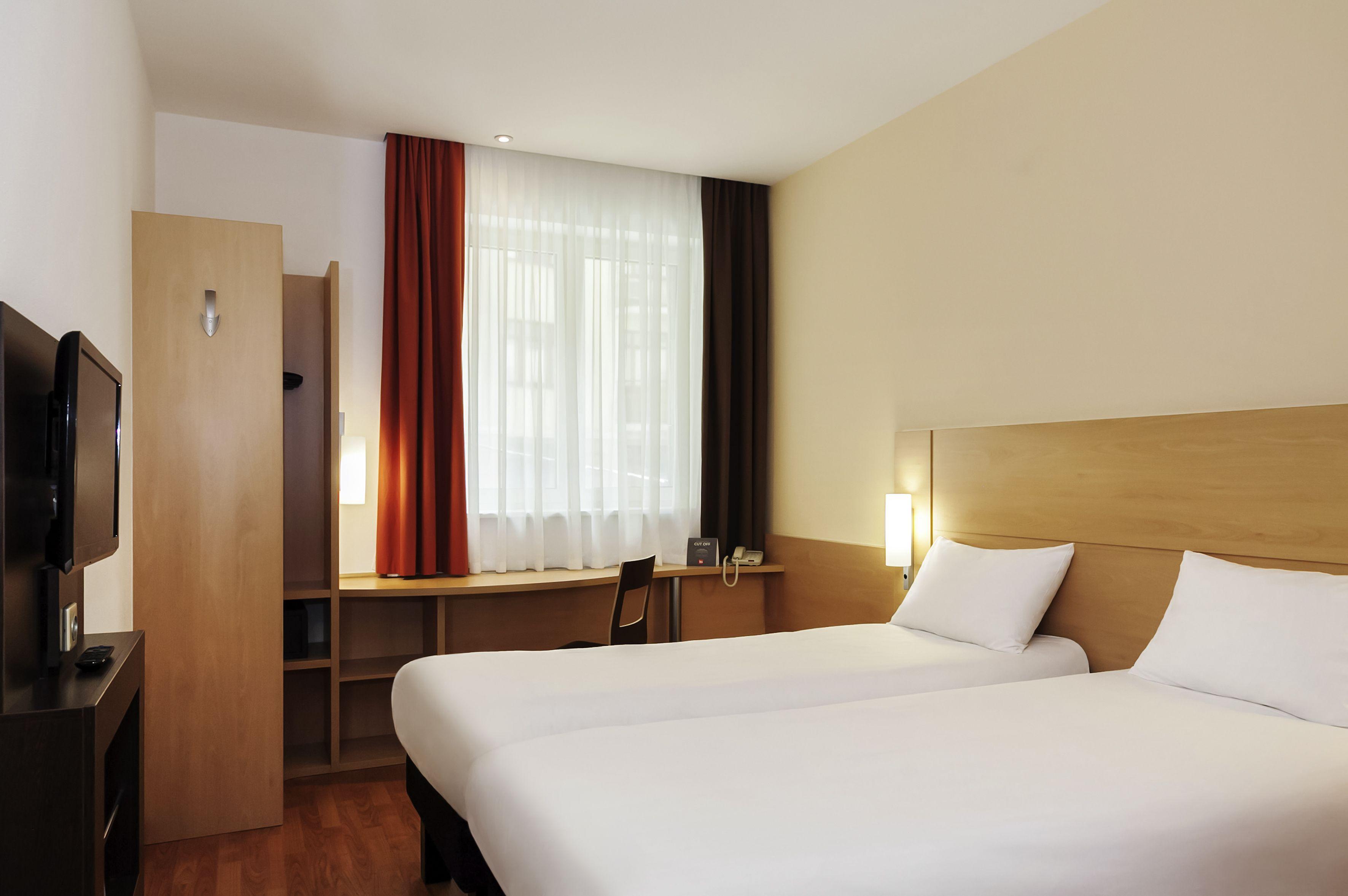 Ibis Off Grand'place 3* Brussels