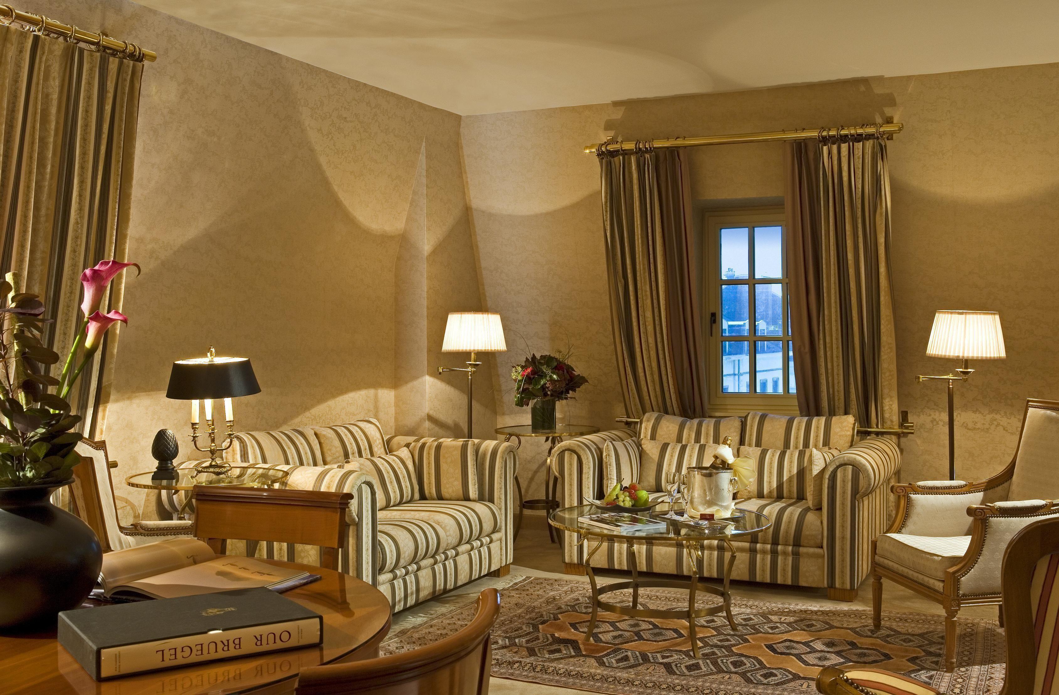 Warwick Grand-place 4* Brussels