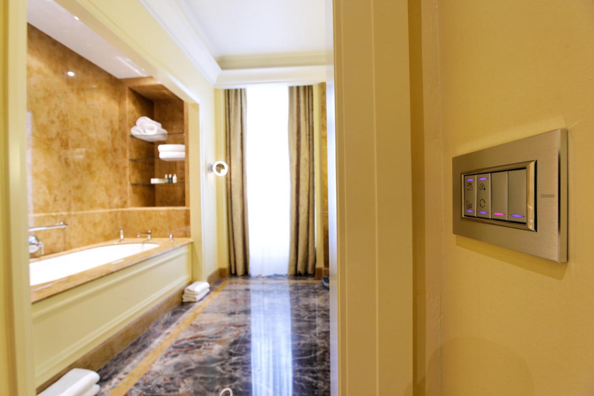 Le Plaza Hotel